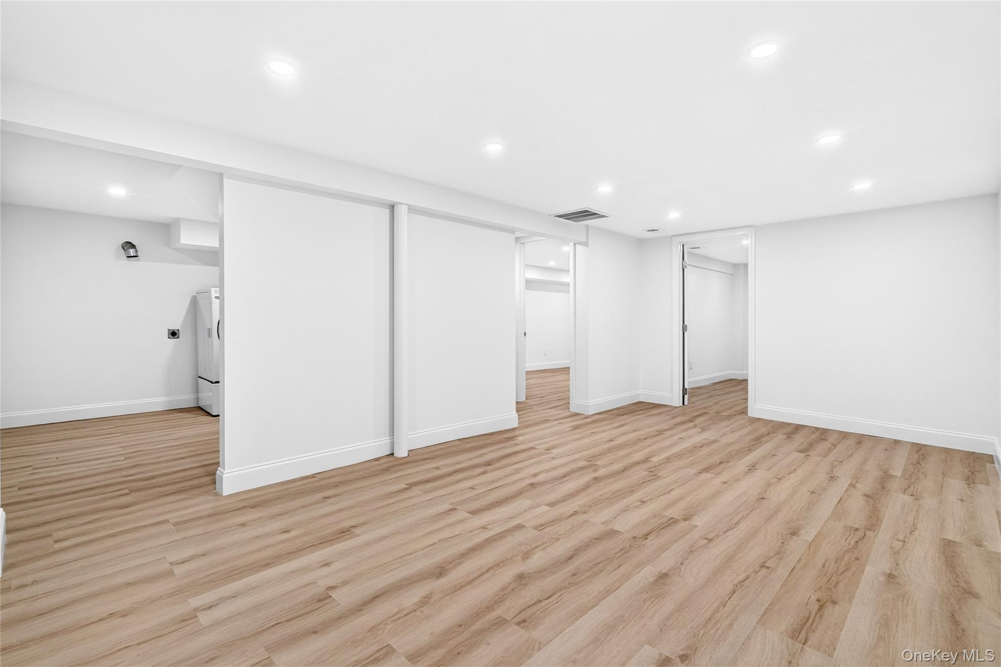 16 Saratoga Road Property Photo 35