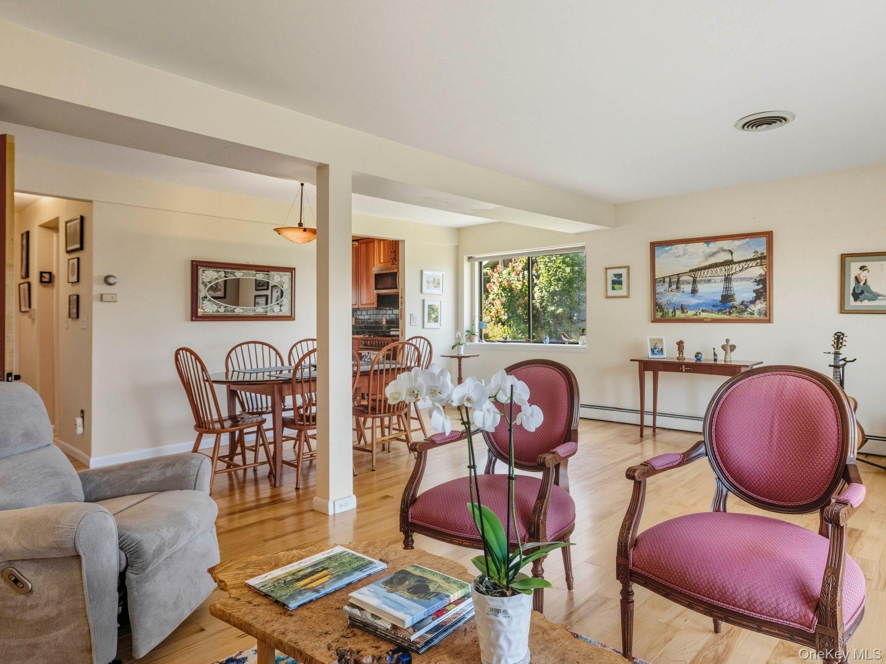 47 Rondout Harbor Property Photo 14
