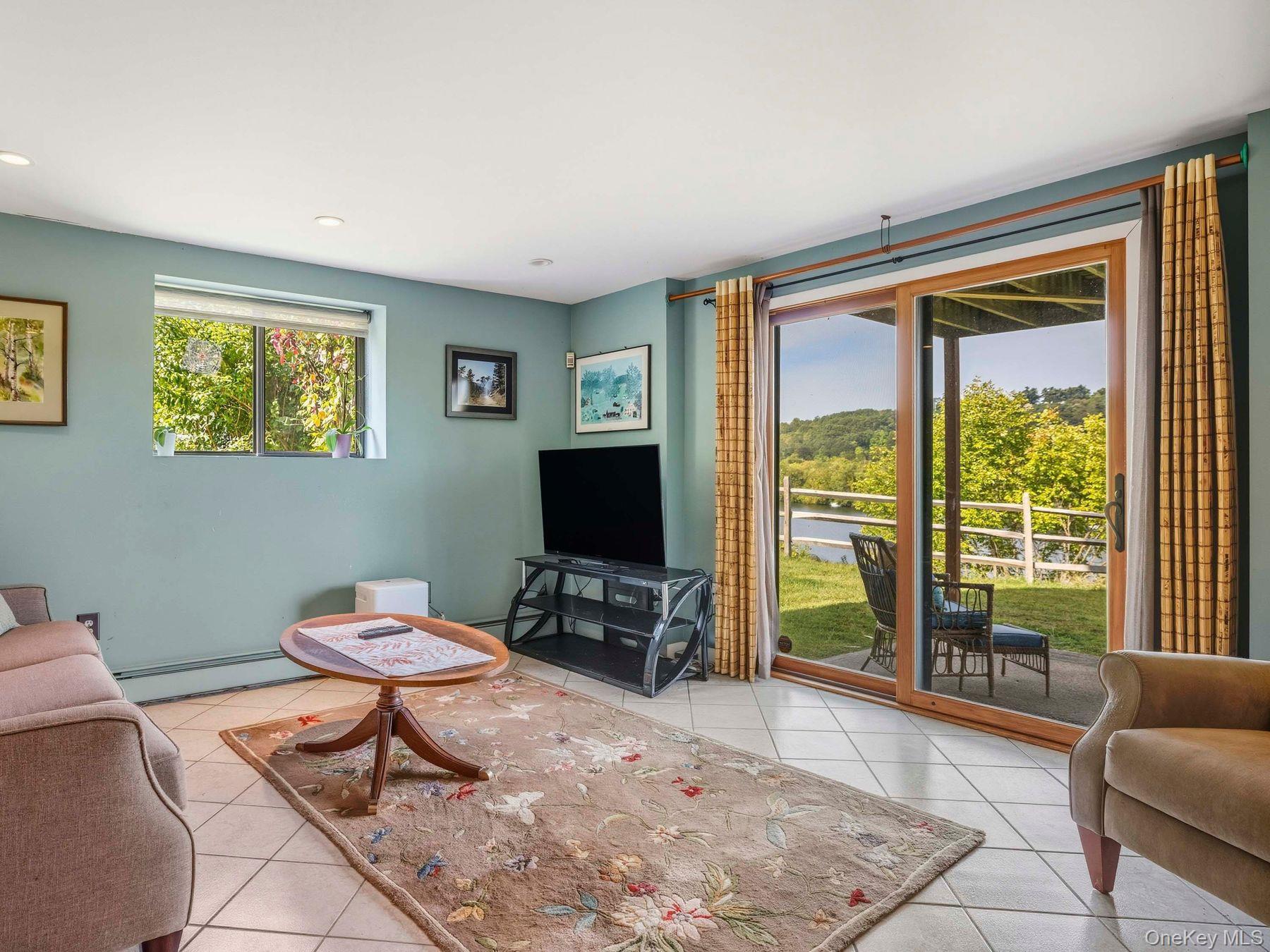 47 Rondout Harbor Property Photo 30