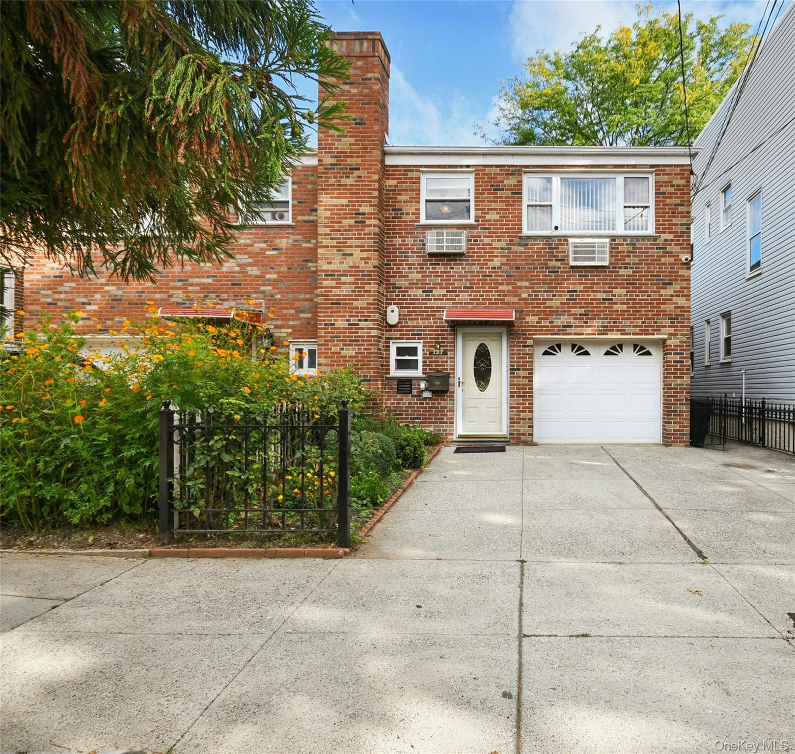 137 E 235th Street Property Photo 1