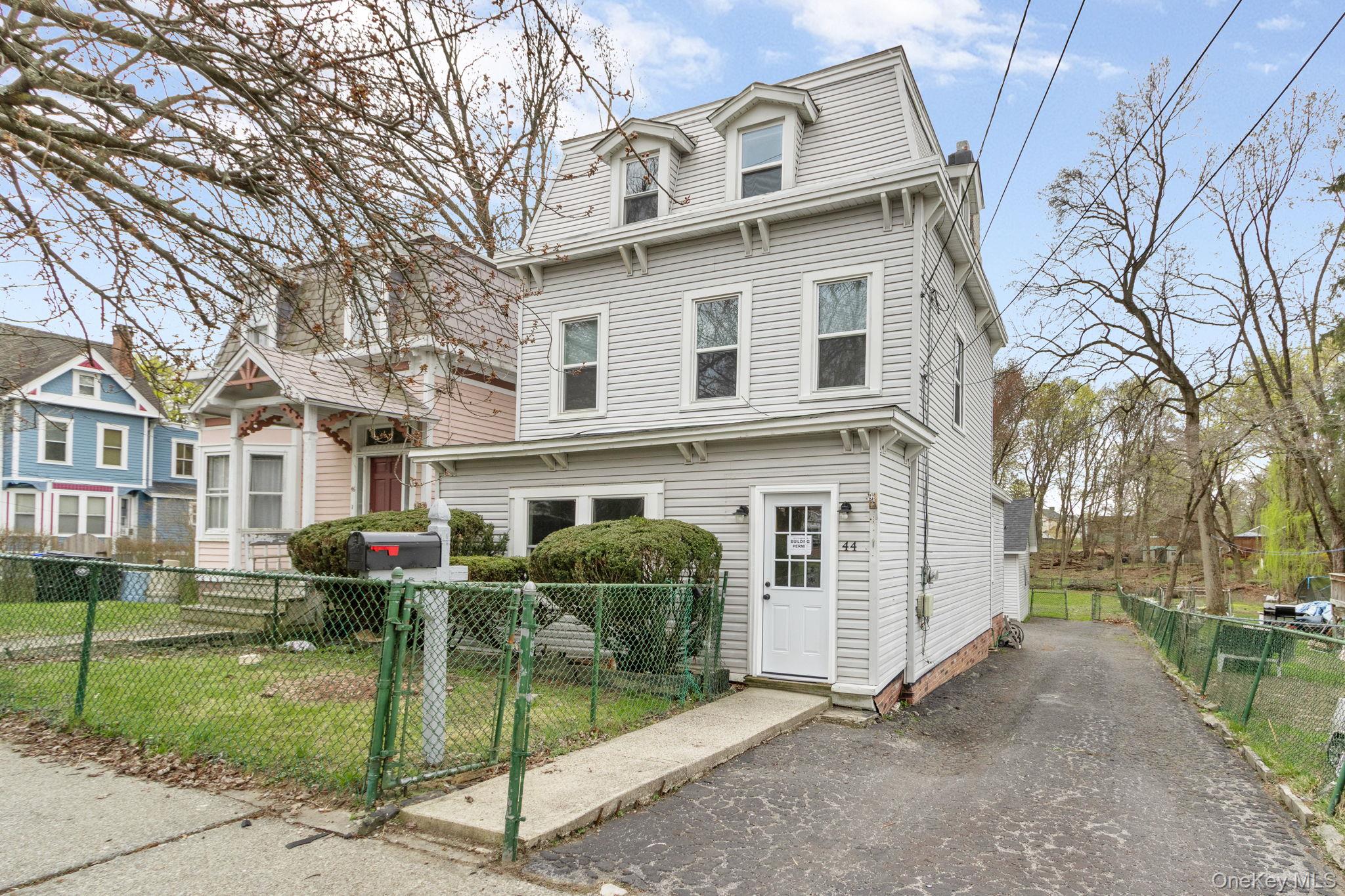 44 Glenwood Avenue Property Photo 3