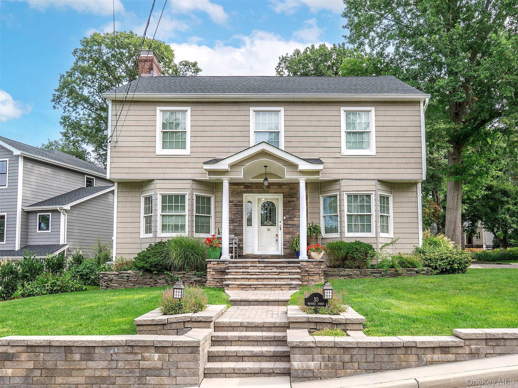 30 Waverly Street Property Photo 1