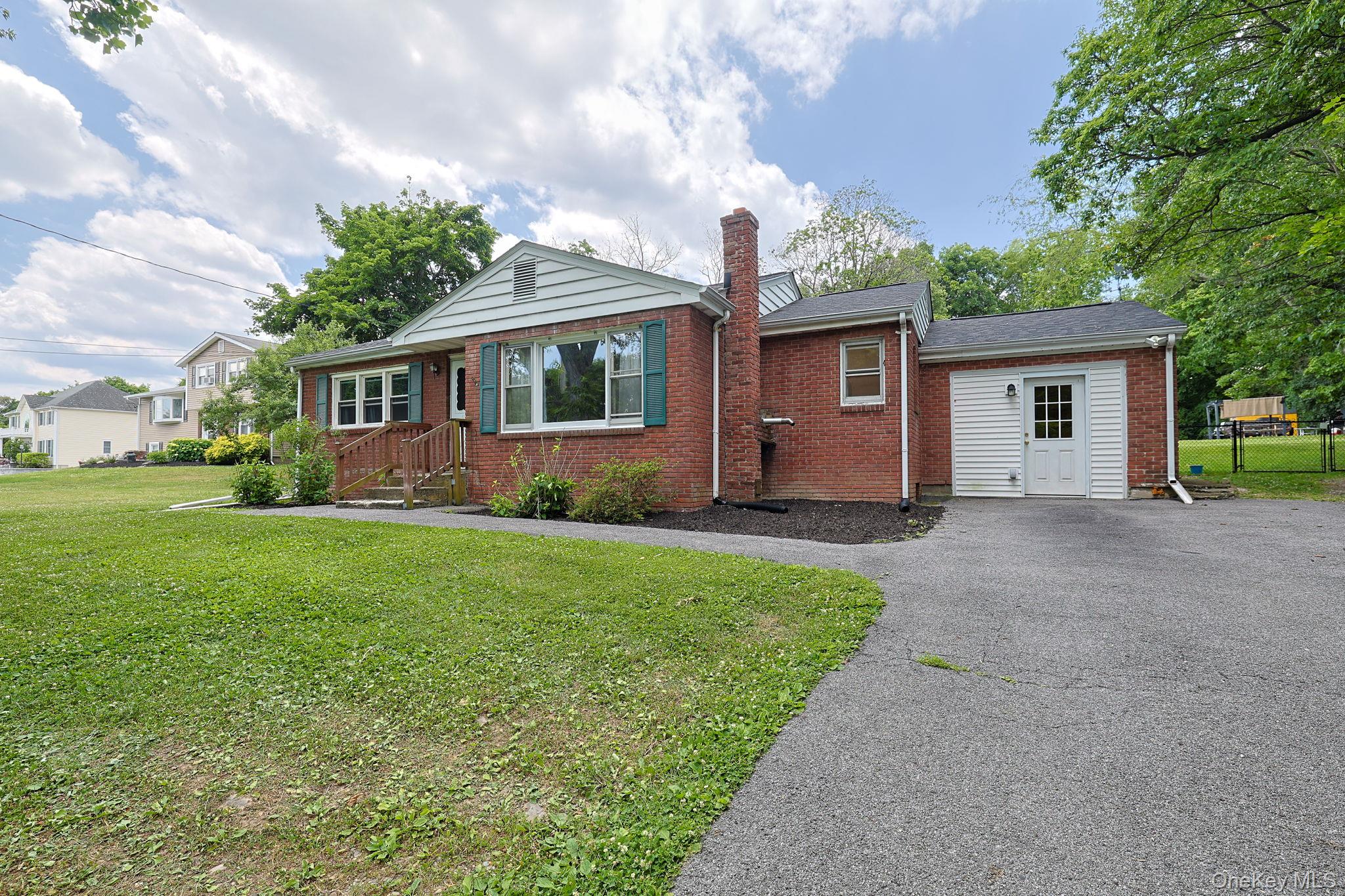 178 Mount Airy Road Property Photo 2