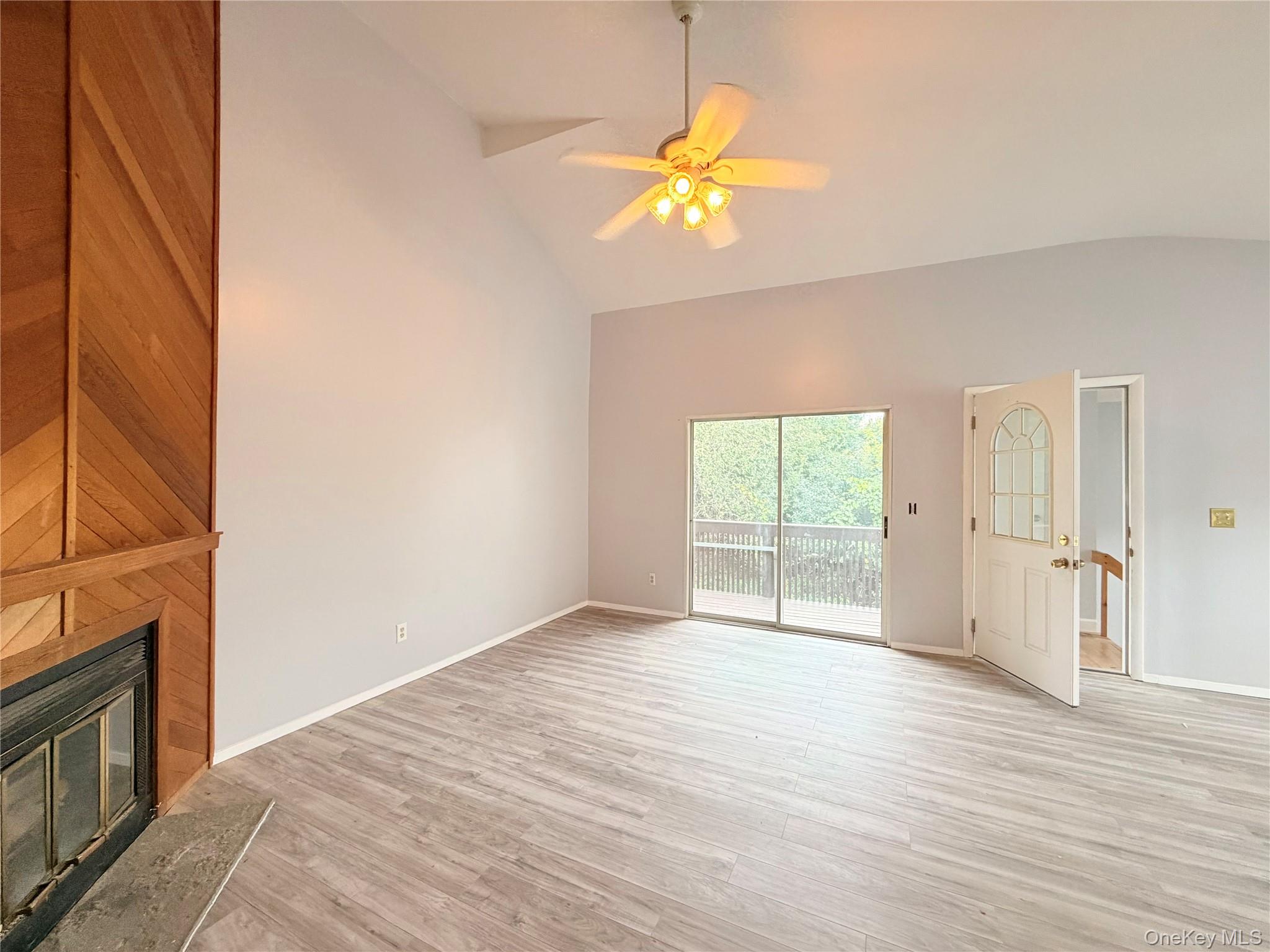 1223 Whispering Hills Property Photo 5