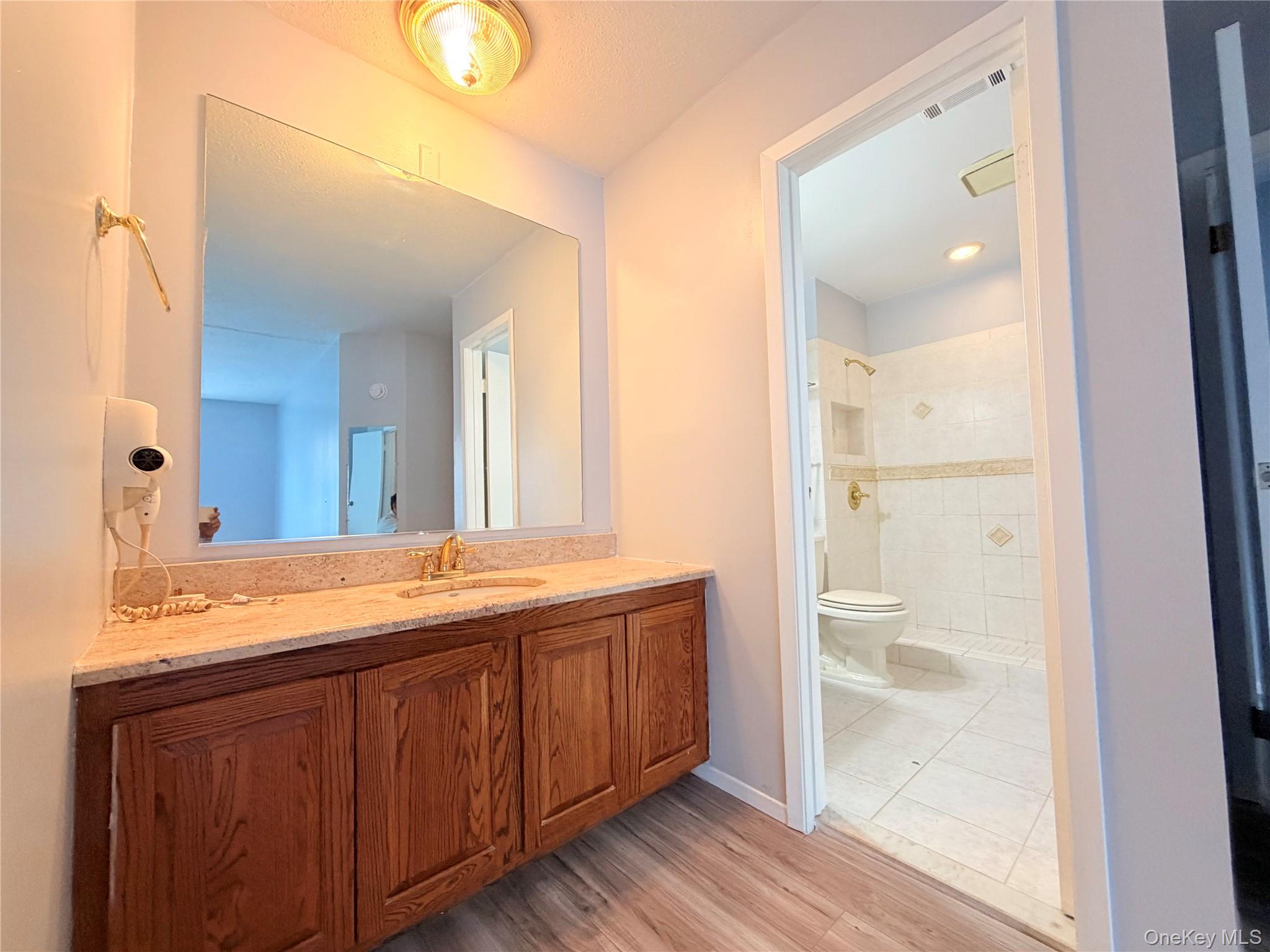 1223 Whispering Hills Property Photo 14
