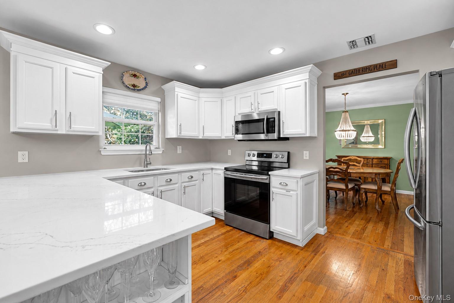 60 Scranton Avenue Property Photo 7