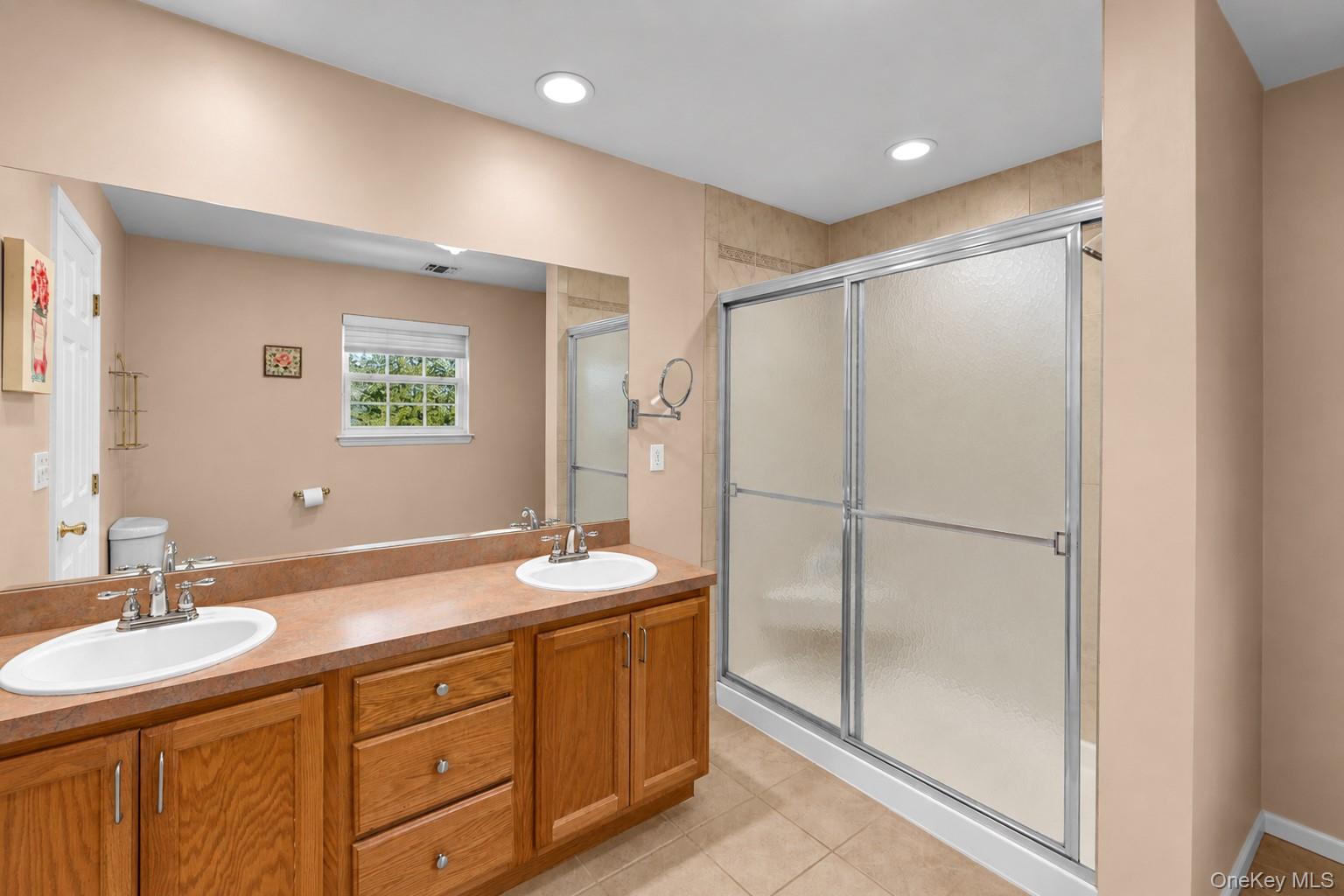 60 Scranton Avenue Property Photo 13