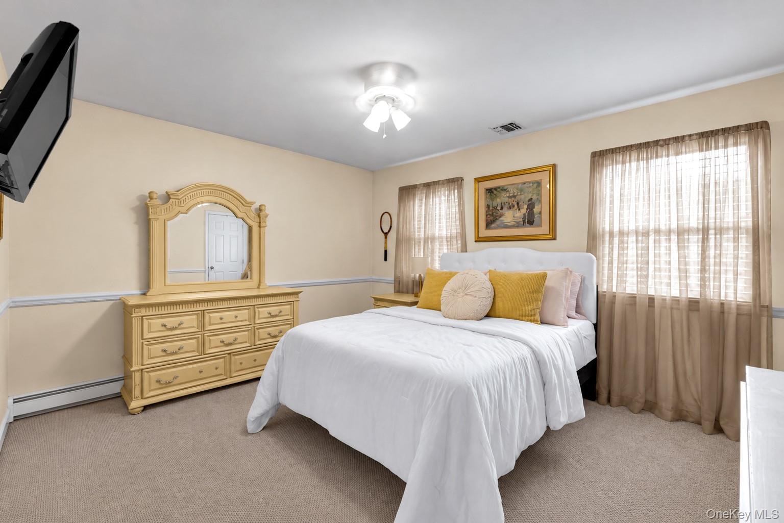 60 Scranton Avenue Property Photo 15