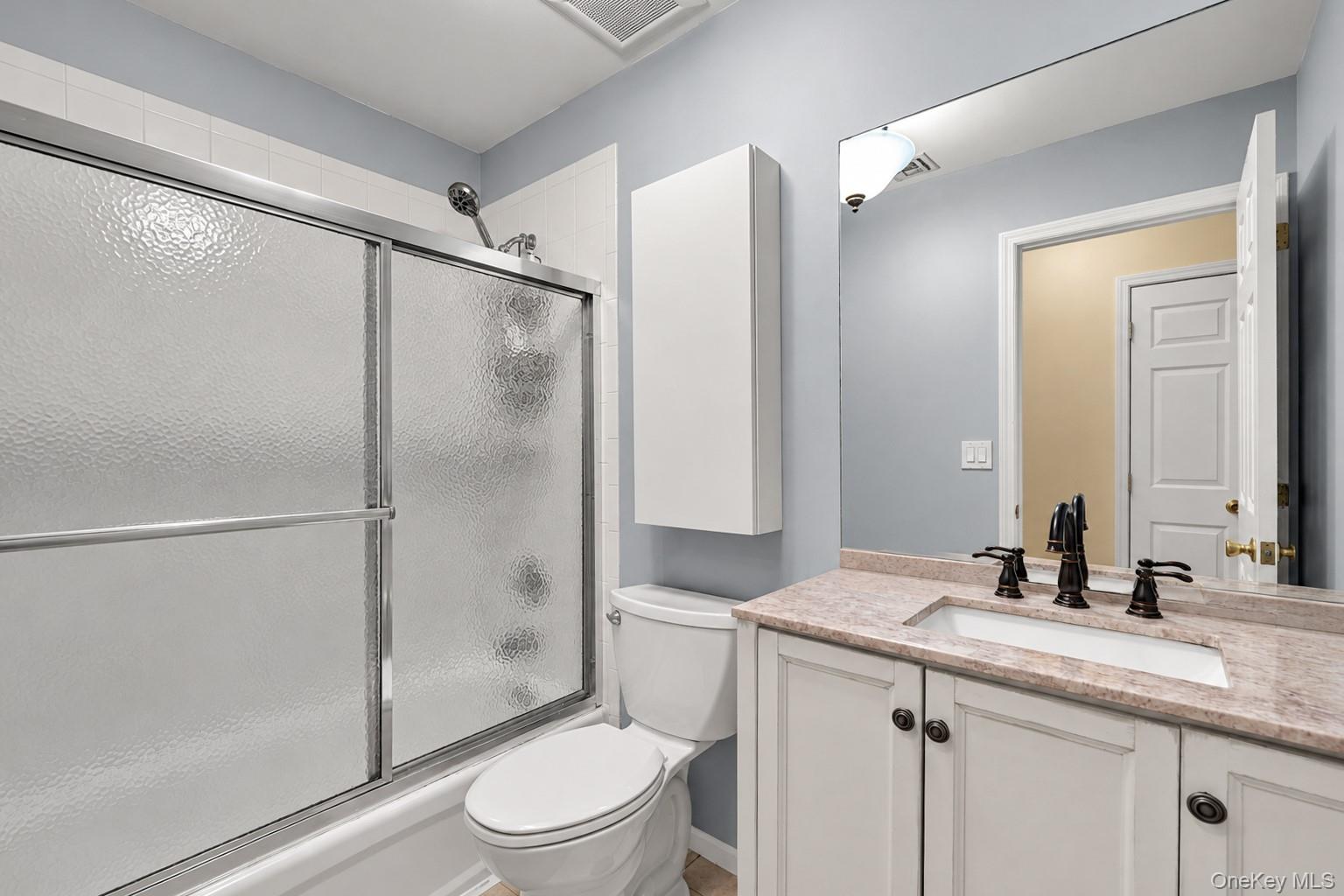 60 Scranton Avenue Property Photo 17