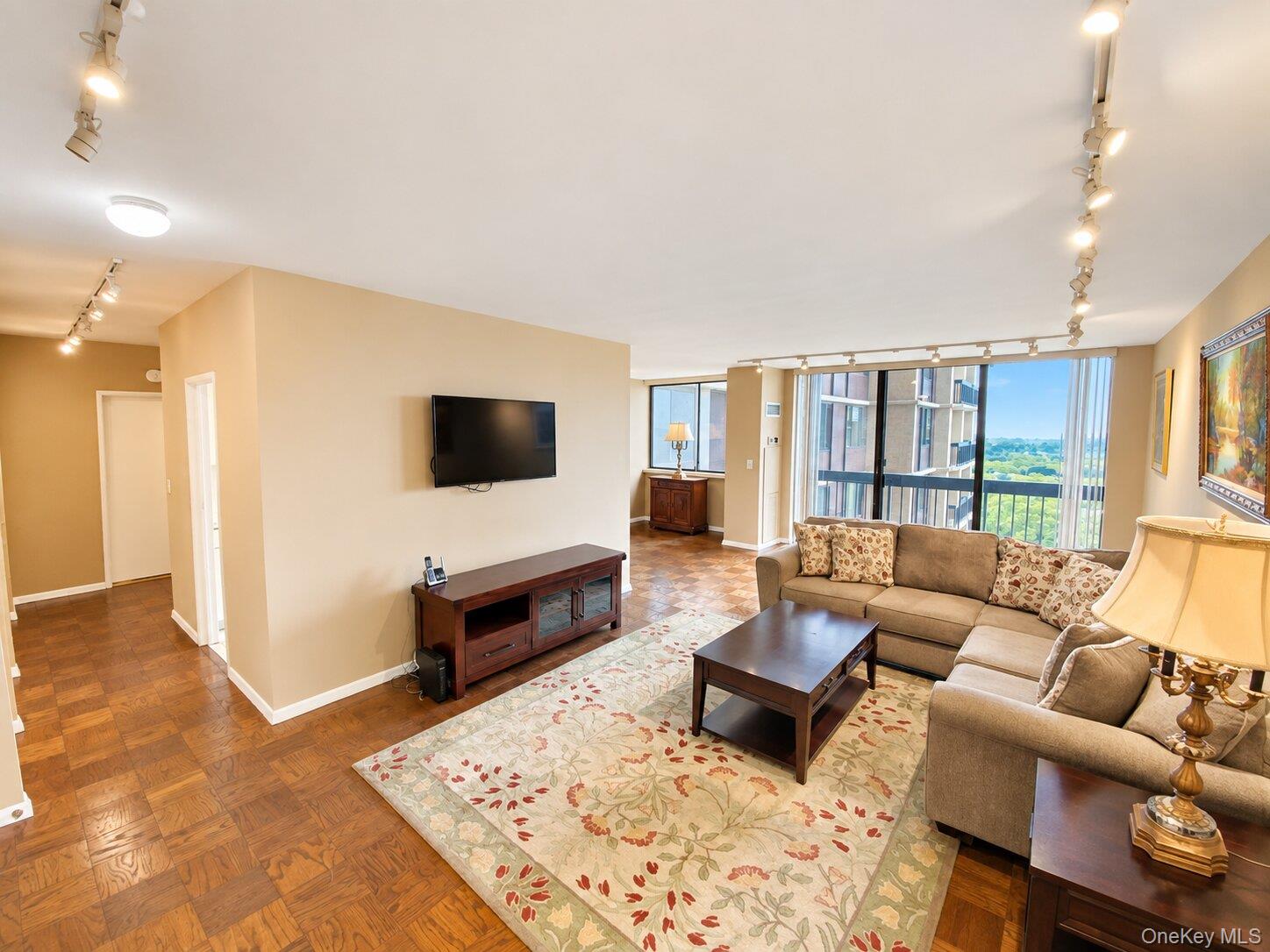 27010 Grand Central Parkway 10s Property Photo 2