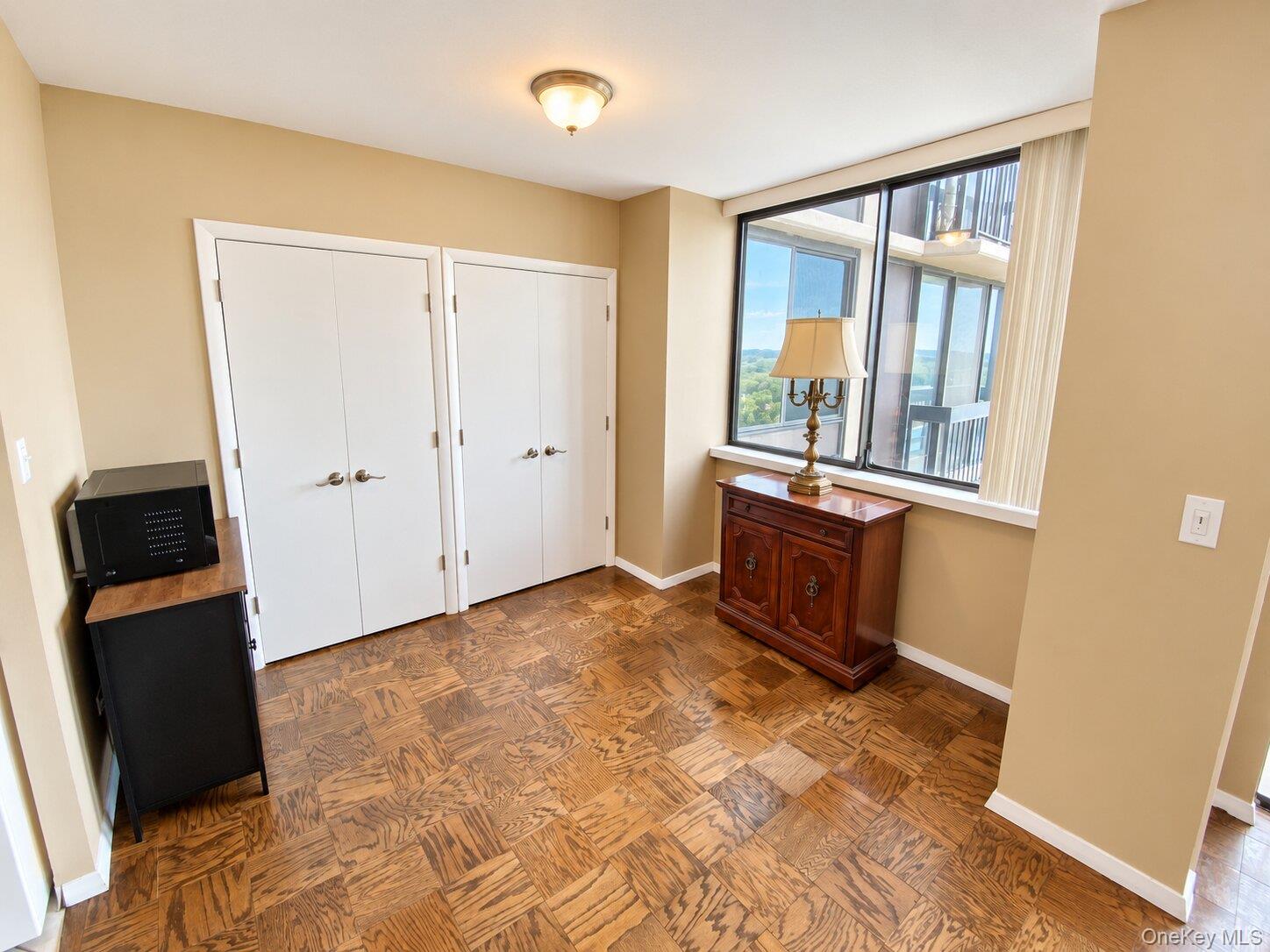 27010 Grand Central Parkway 10s Property Photo 7