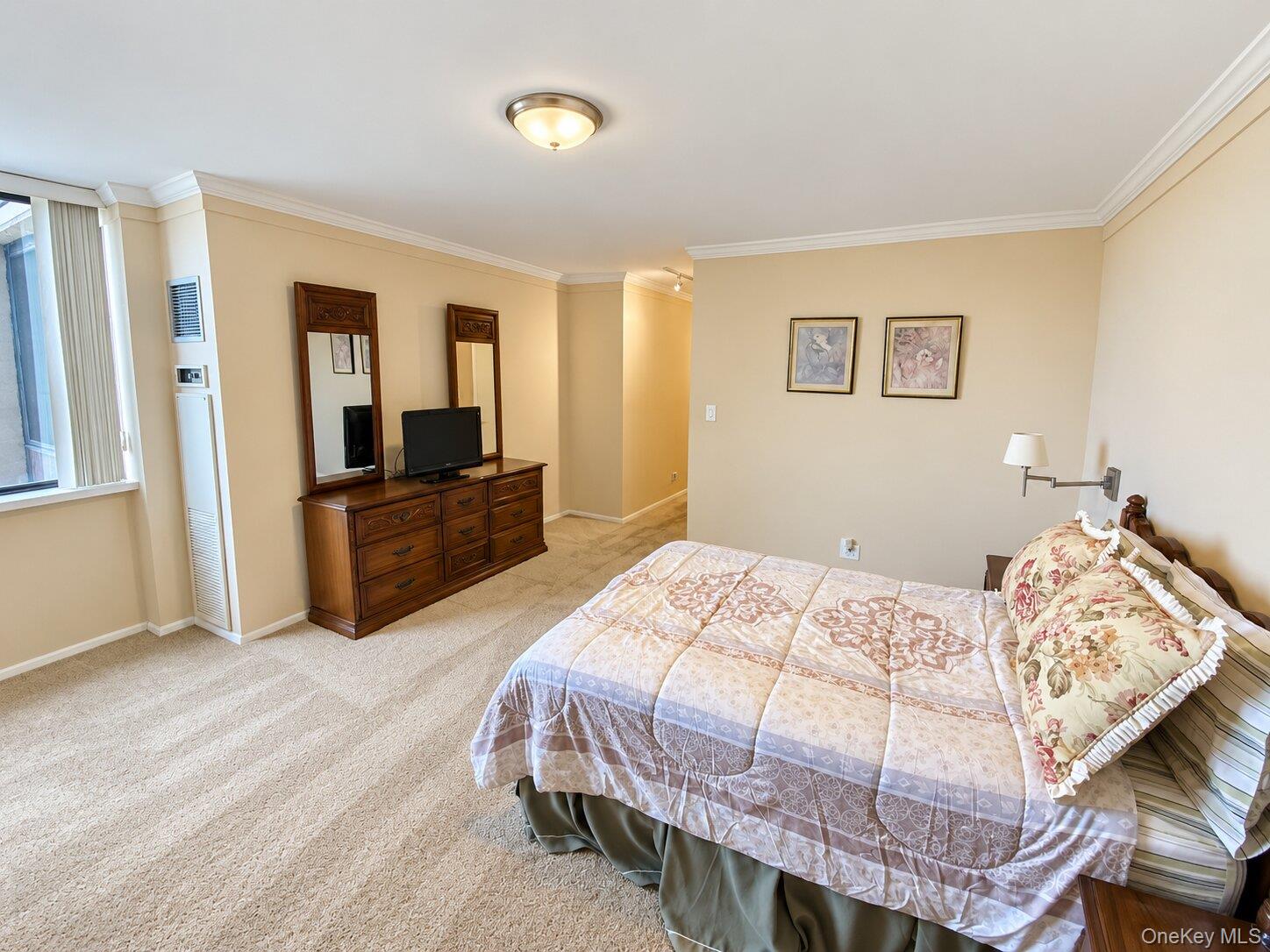 27010 Grand Central Parkway 10s Property Photo 14