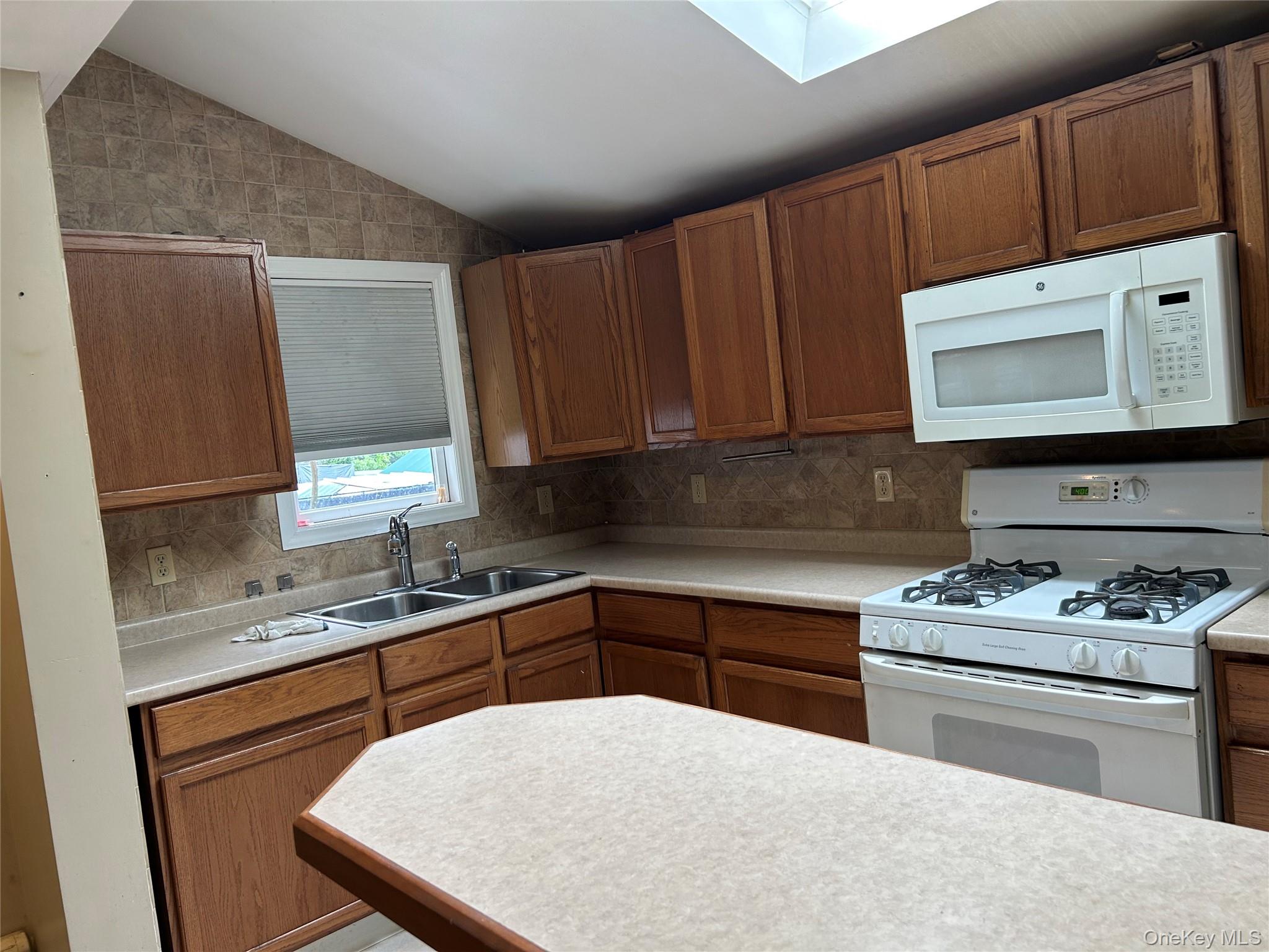 68 Ramapo Road 1 Property Photo 6