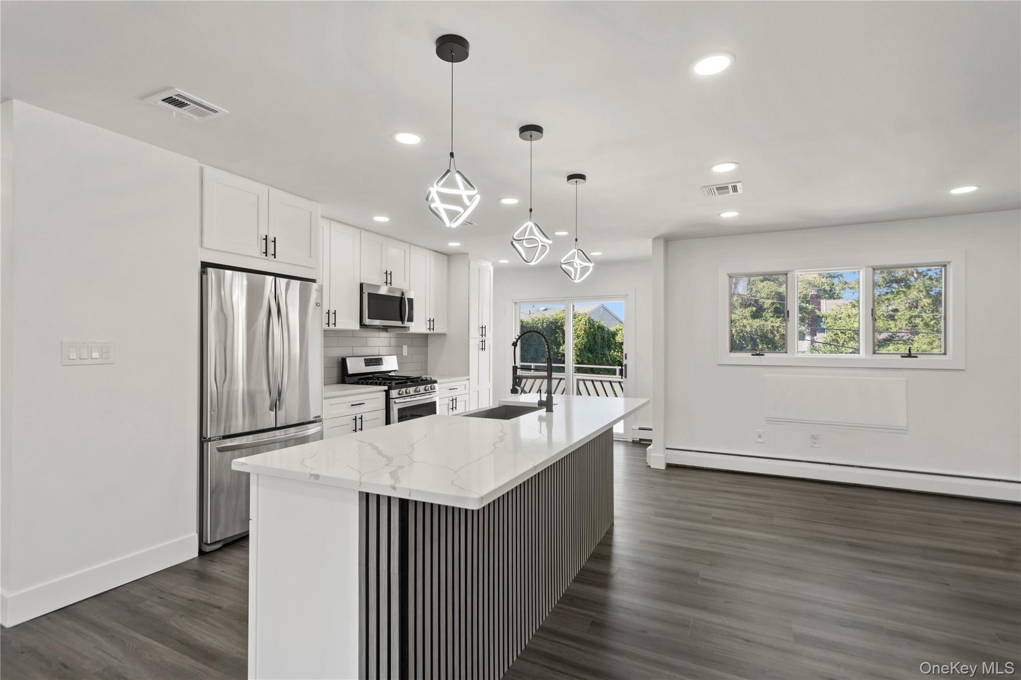 8 Gale Drive Property Photo 2