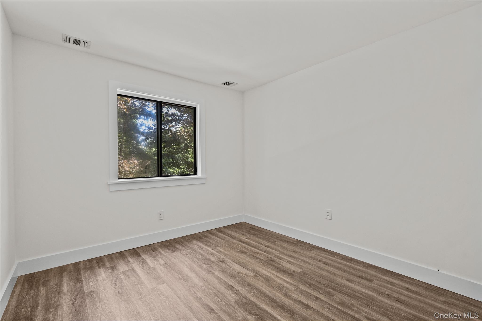 3307 Pine Cone Court Property Photo 16