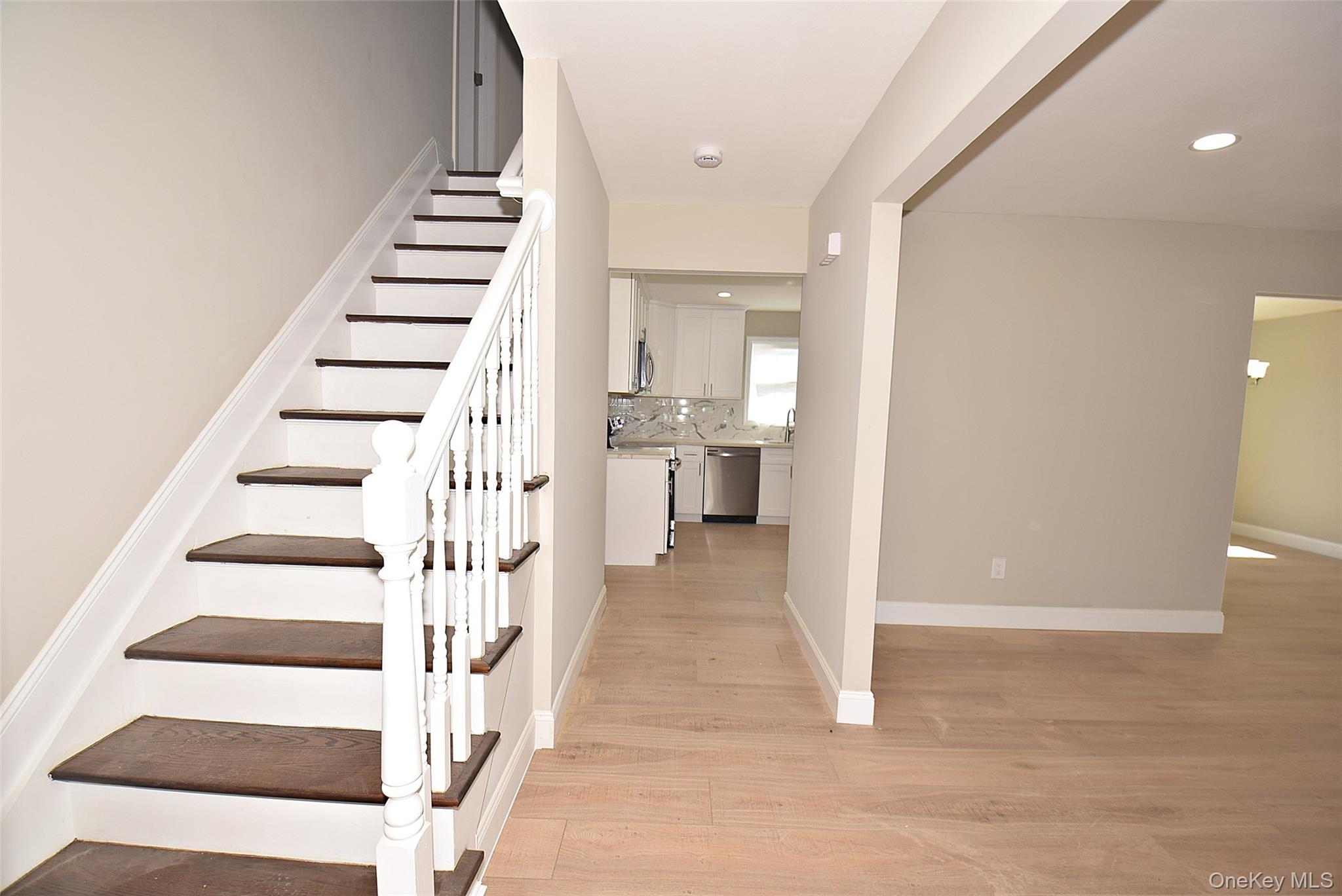 26 Tell Avenue Property Photo 3