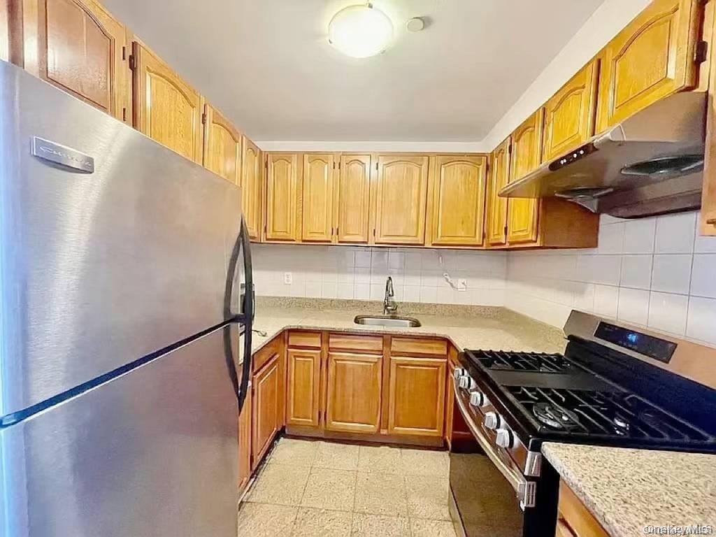 41-38 66th Street 2b Property Photo 10
