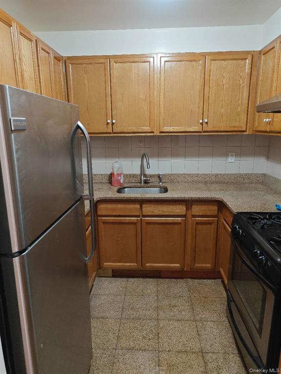 41-38 66th Street 2b Property Photo 11