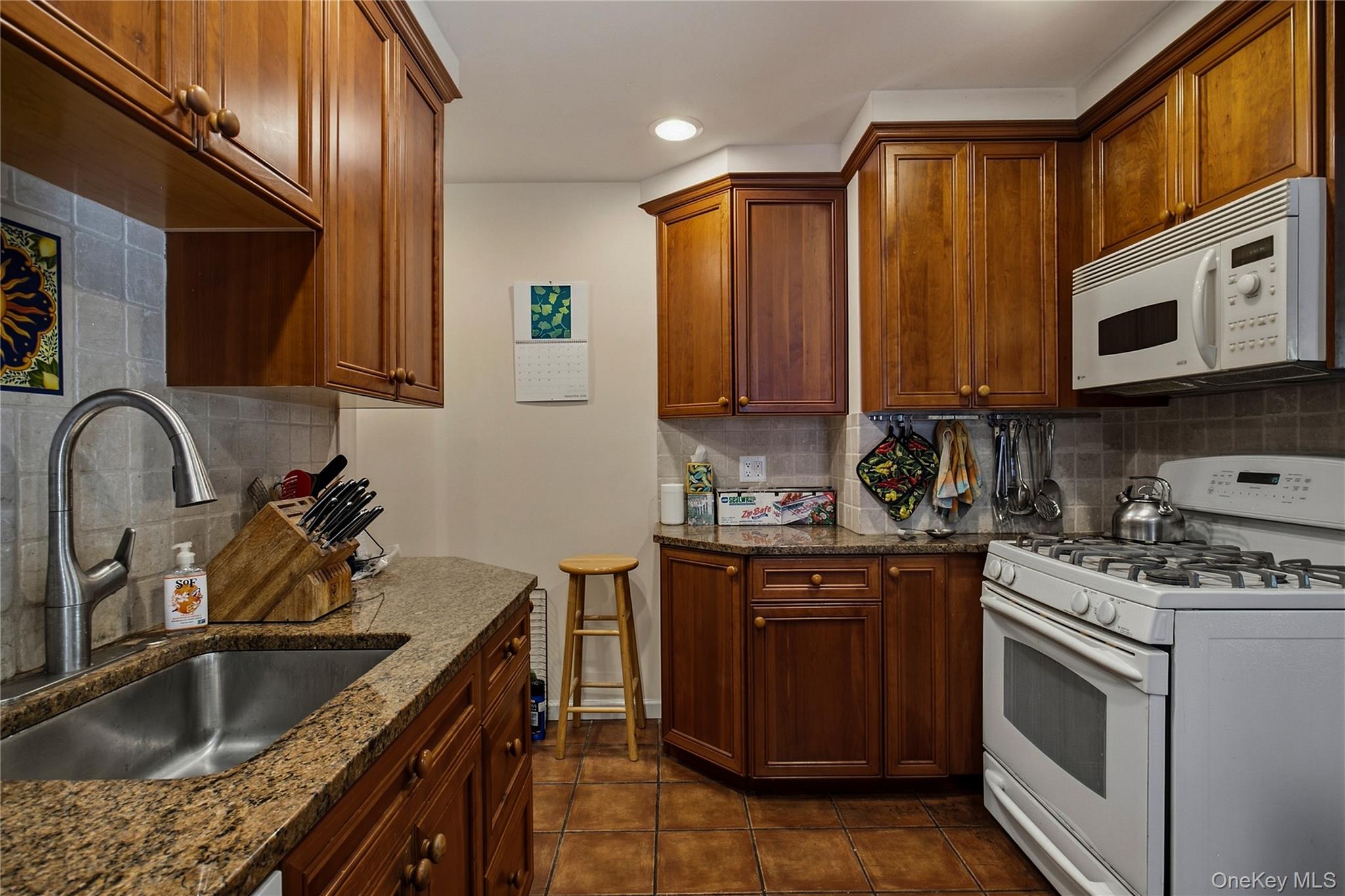 1 Brookfield Place Property Photo 9