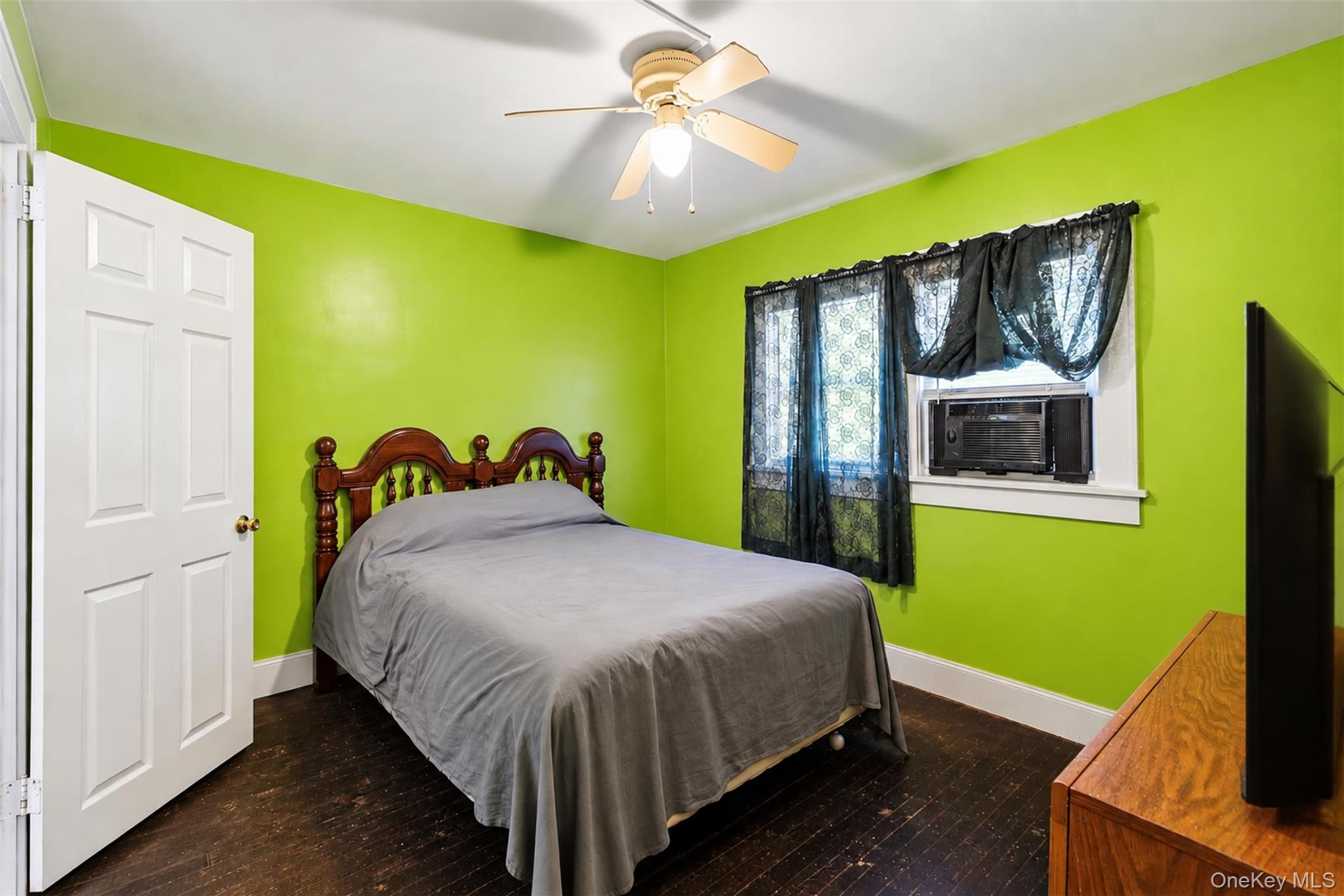 105 Fowler Street Property Photo 12