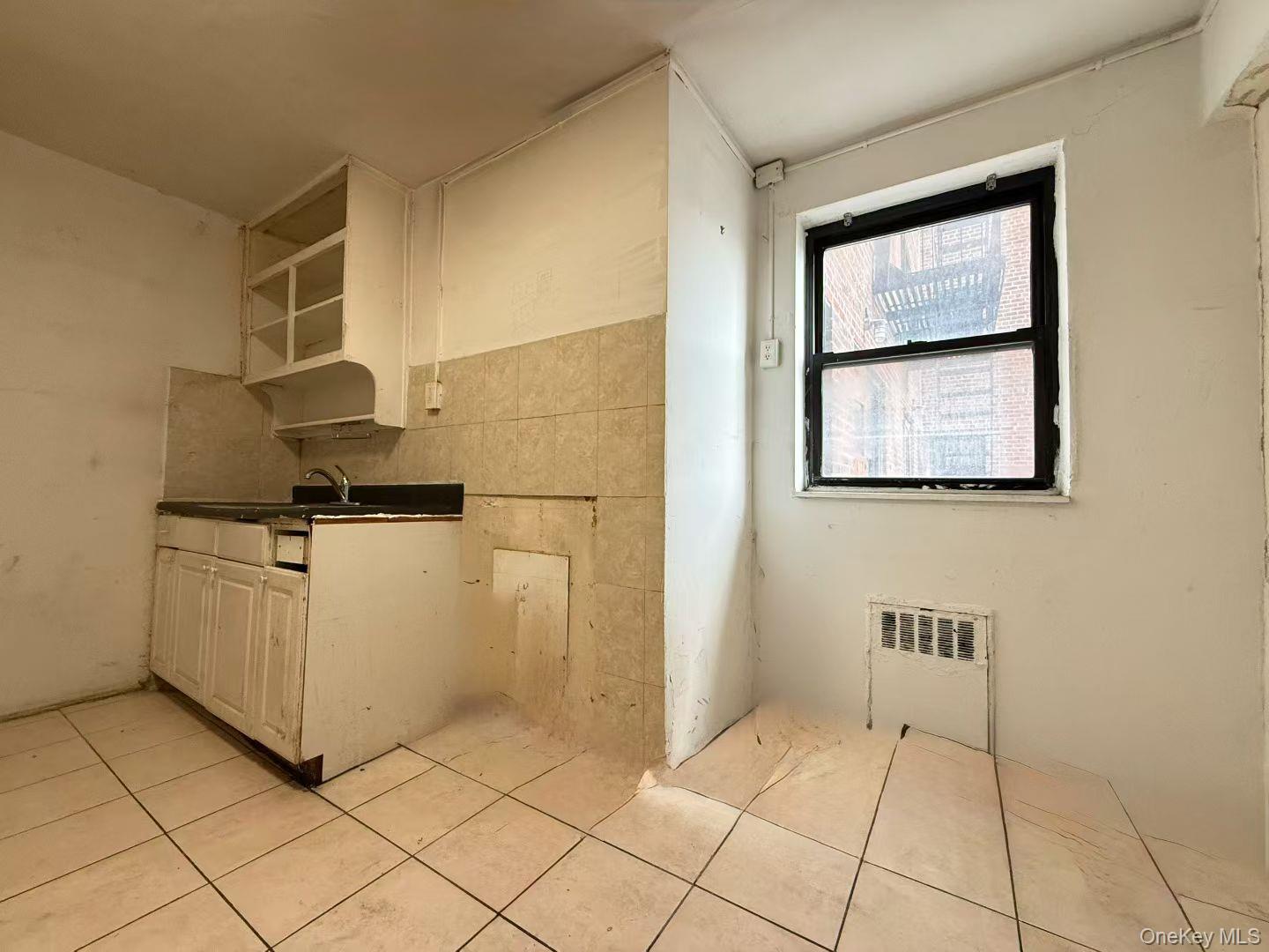 4410 Macnish Street 1g Property Photo 6