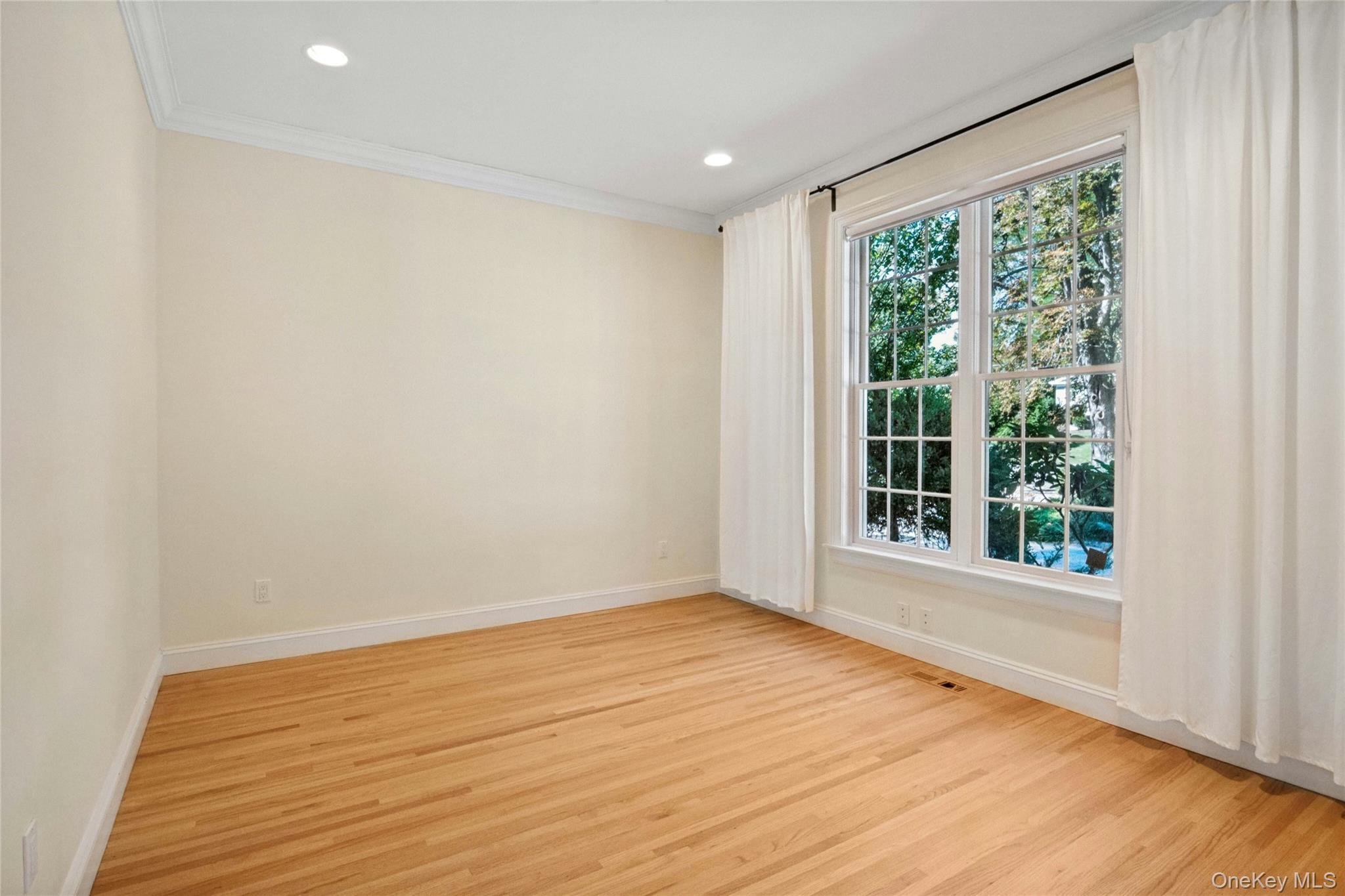 25 Riverview Road Property Photo 6