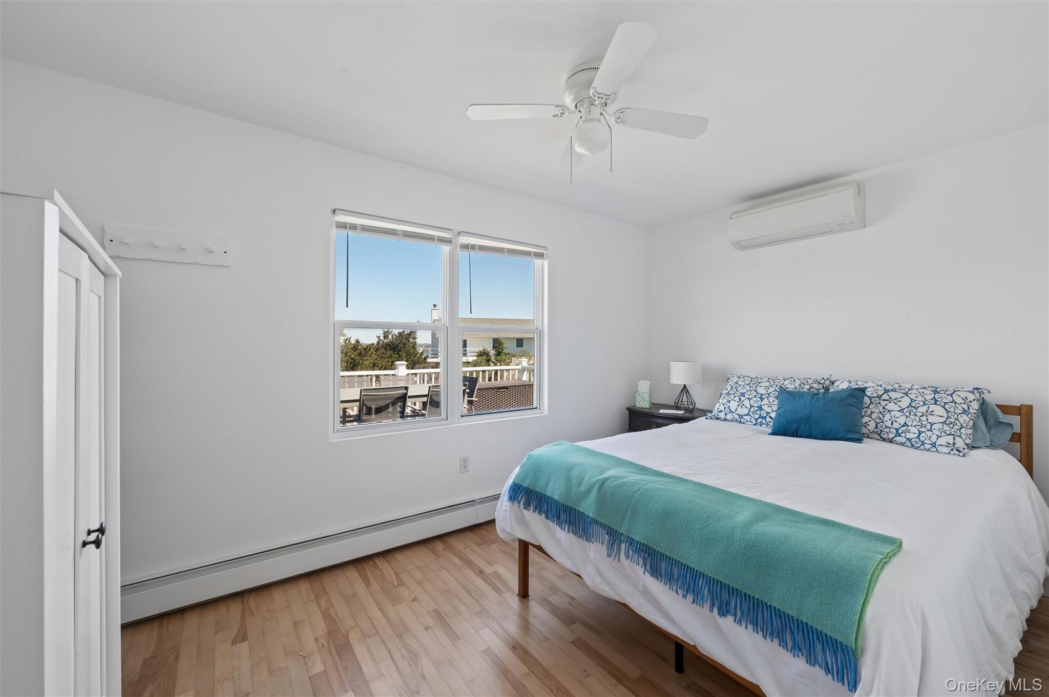 898 Dune Road Property Photo 15