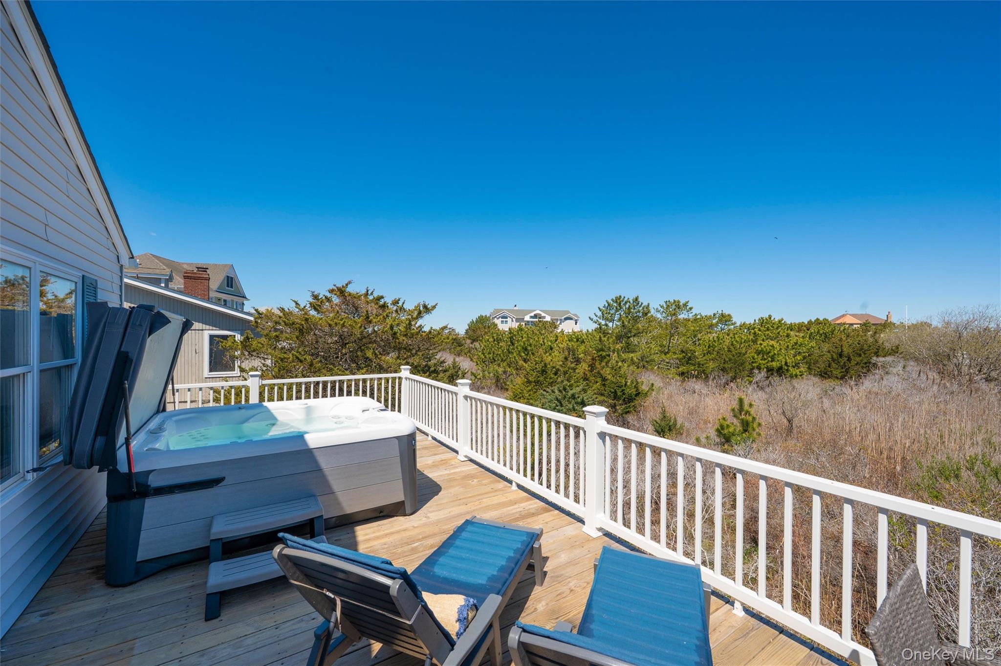 898 Dune Road Property Photo 18