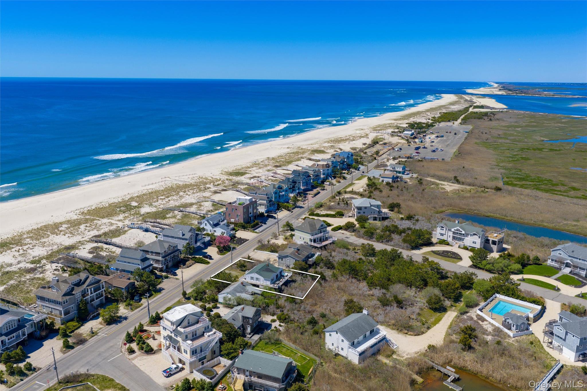 898 Dune Road Property Photo 32