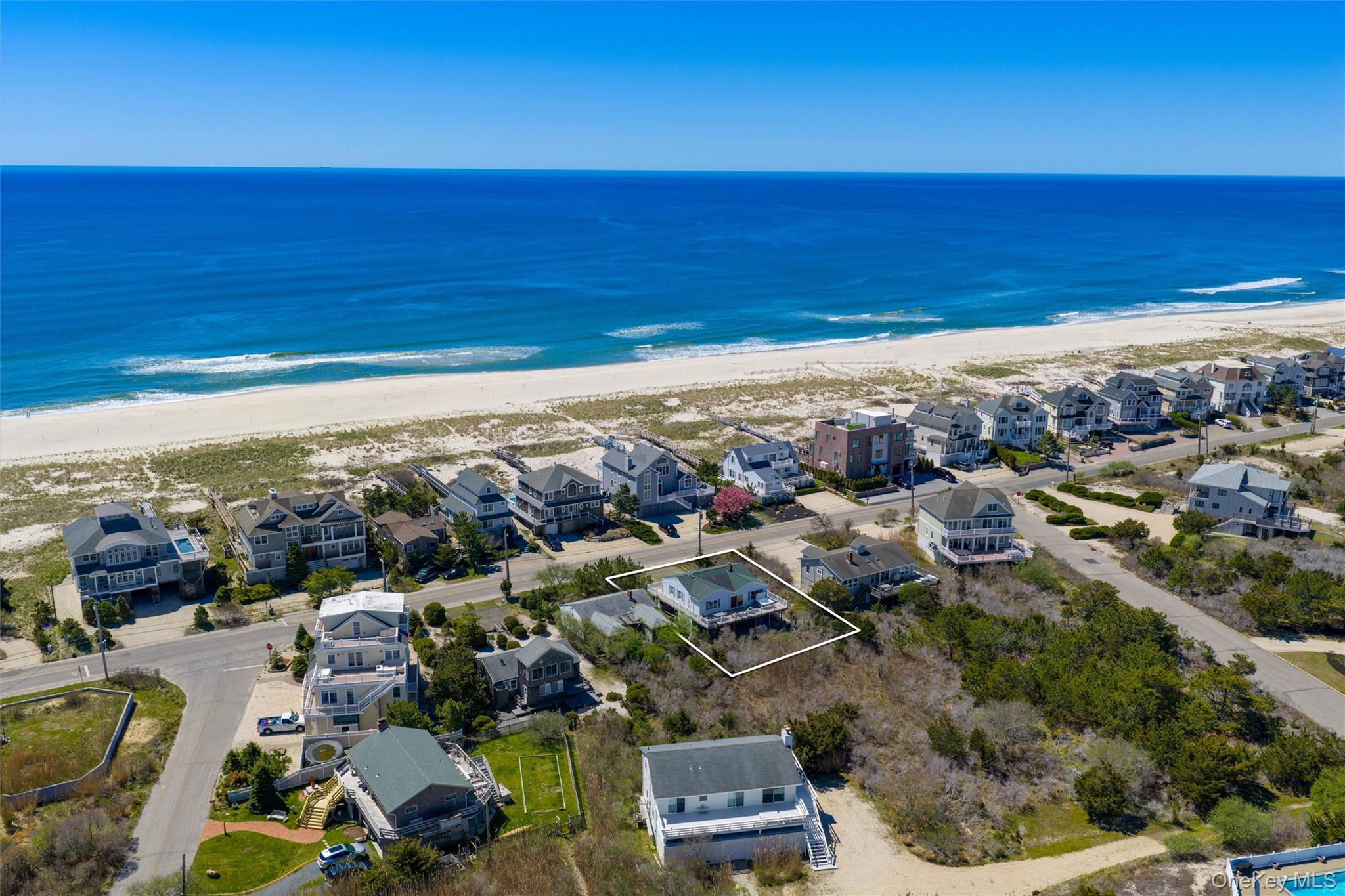 898 Dune Road Property Photo 33