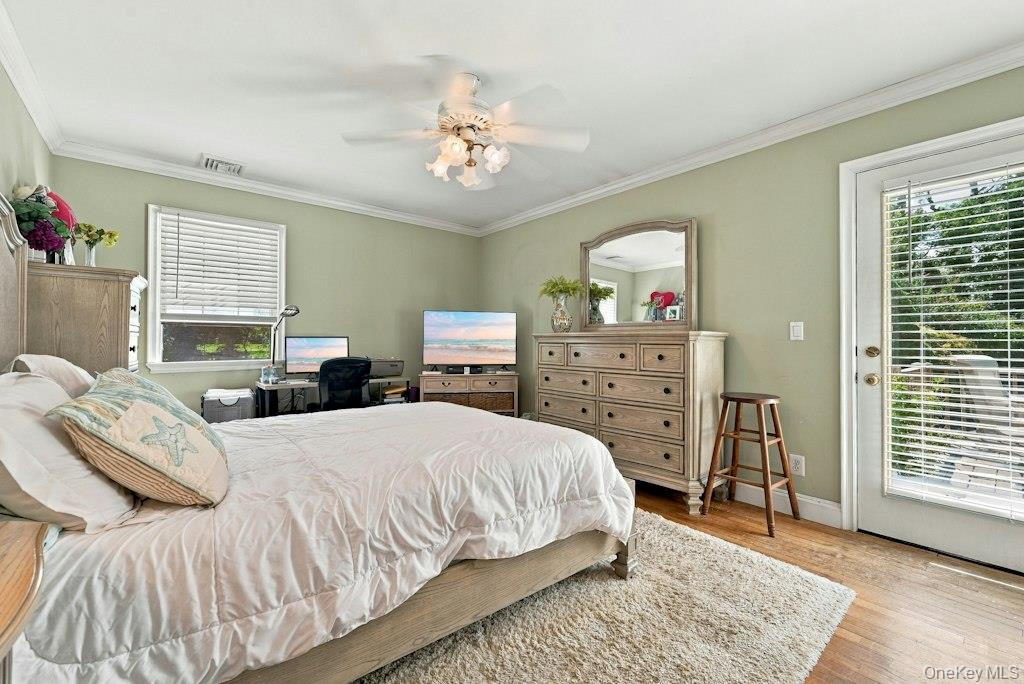 985 Silver Colt Road Property Photo 16