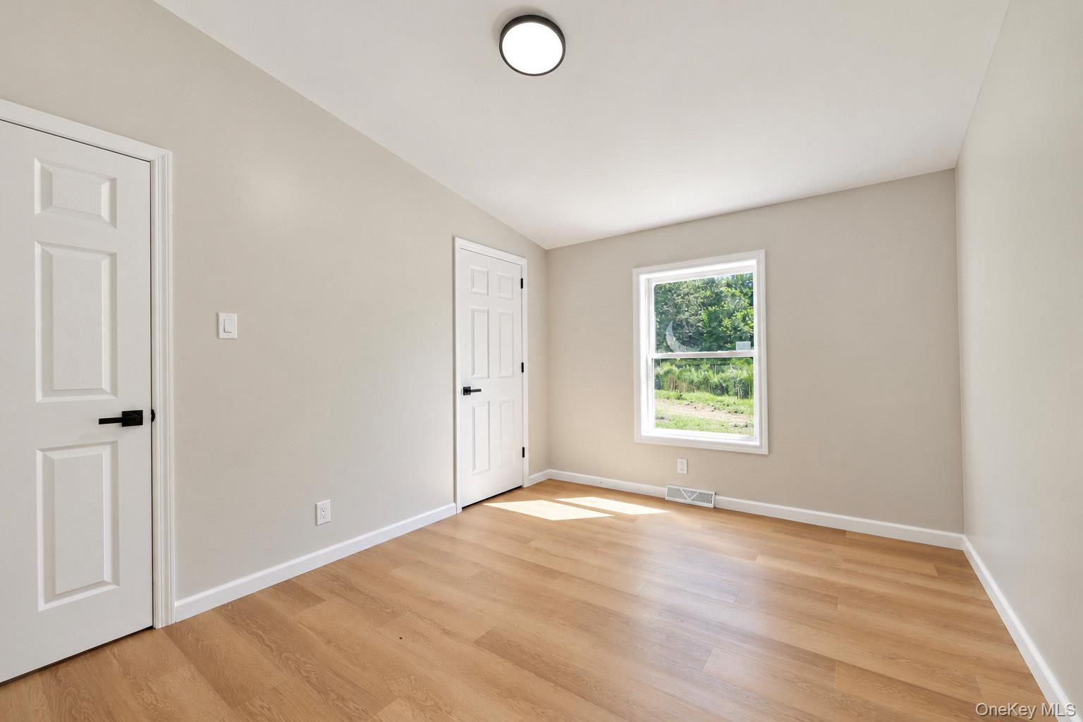 10 Spike Horn Road Property Photo 14