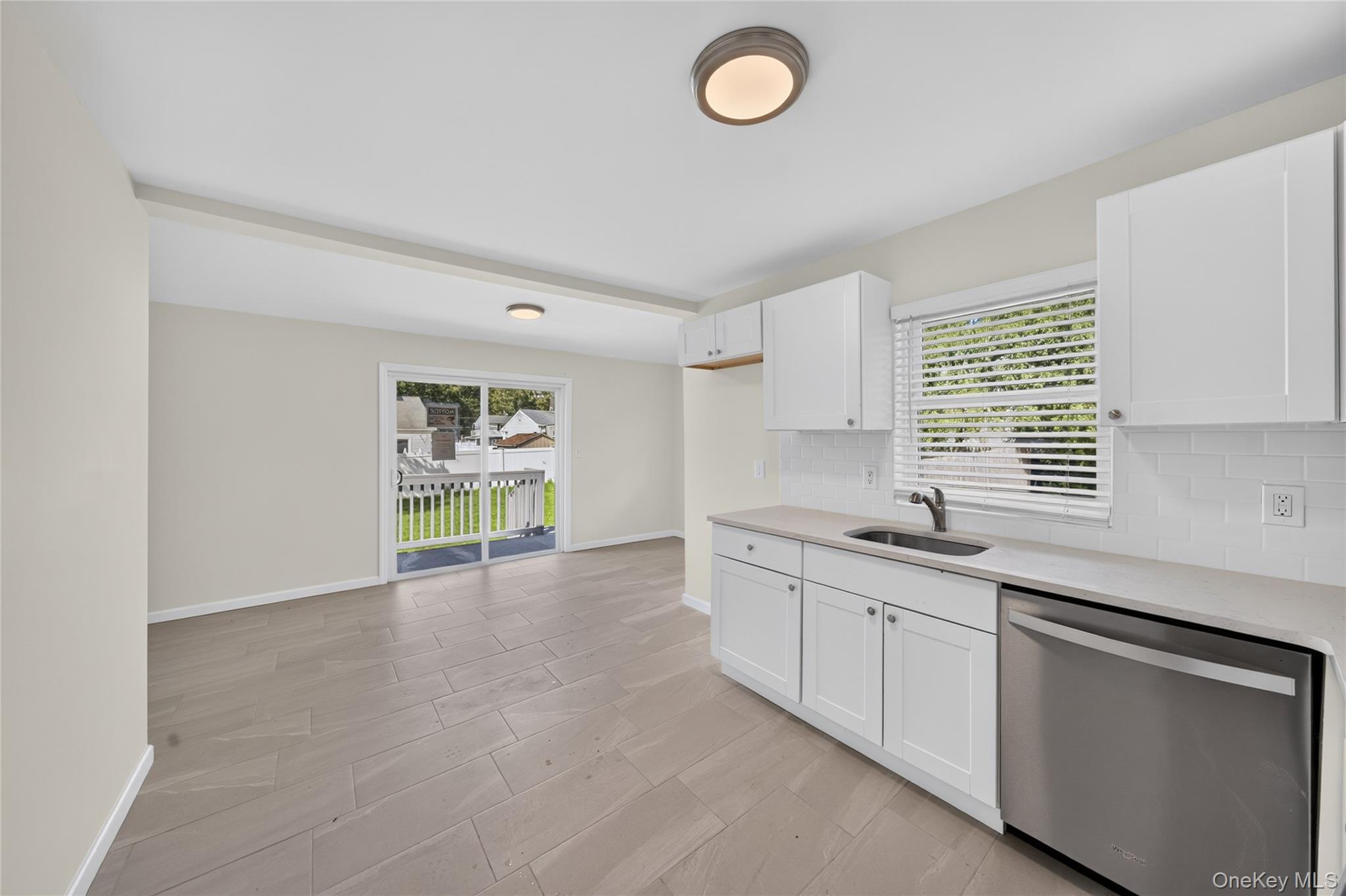 225 Fir Grove Ronkonkoma Property Photo 10