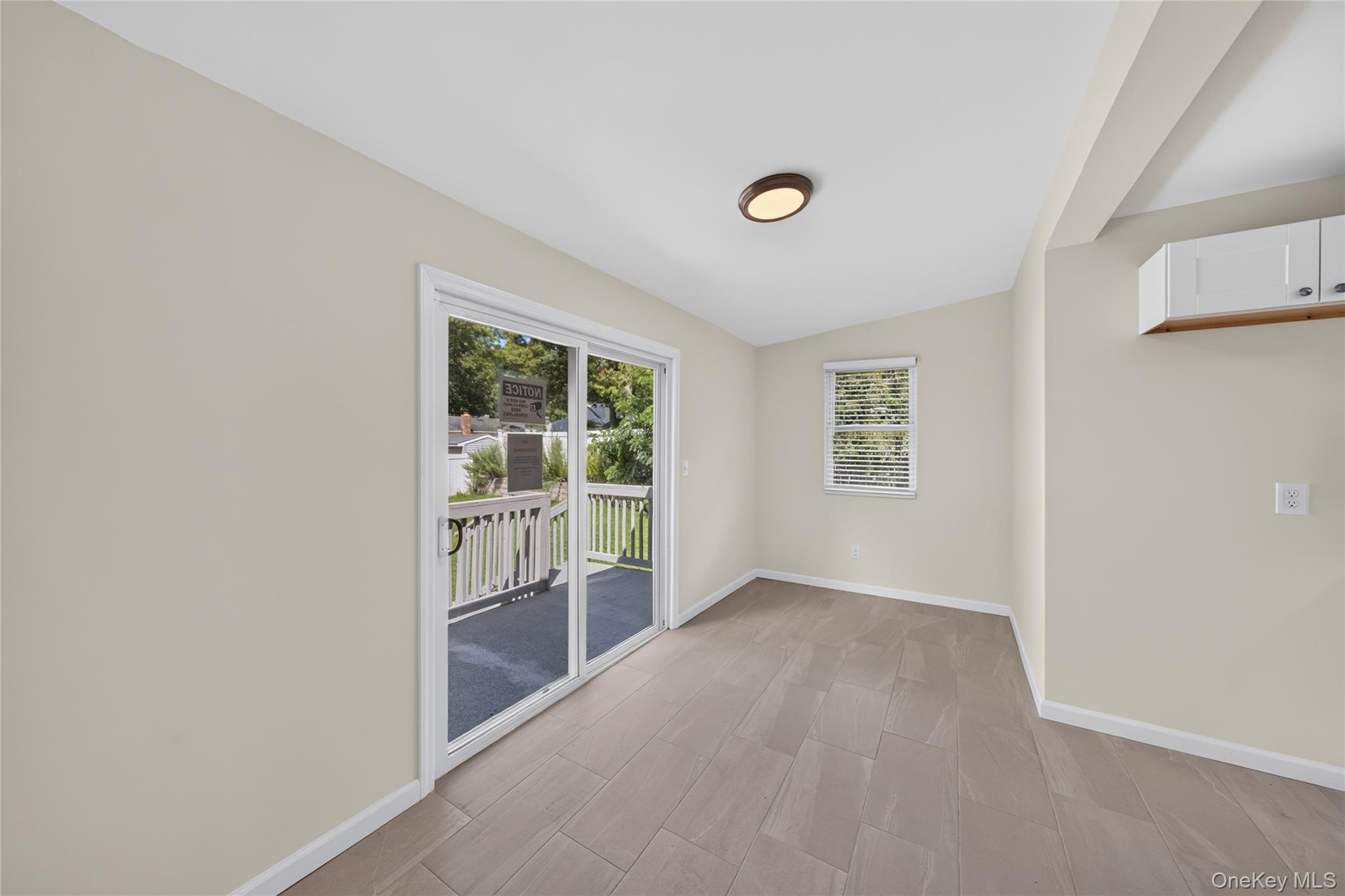 225 Fir Grove Ronkonkoma Property Photo 14