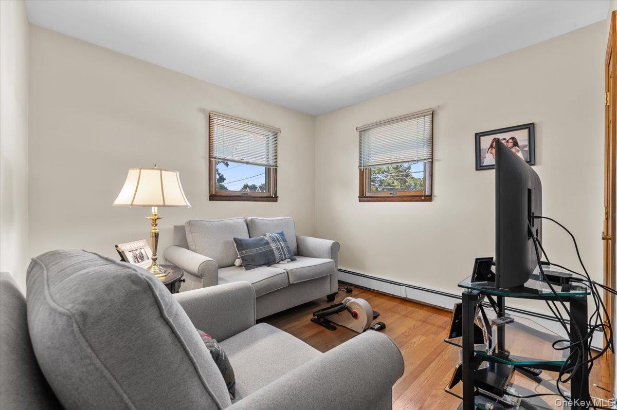 196 Von Huenfeld Street Property Photo 12