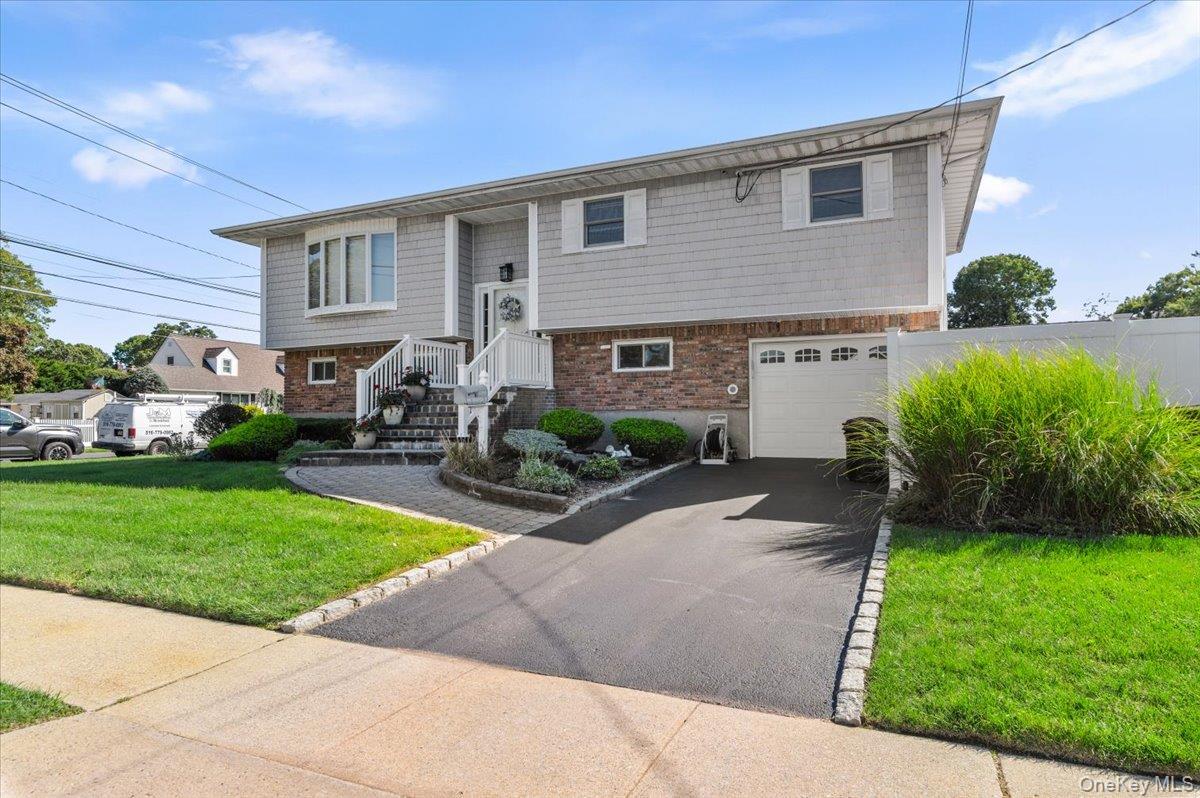 196 Von Huenfeld Street Property Photo 25