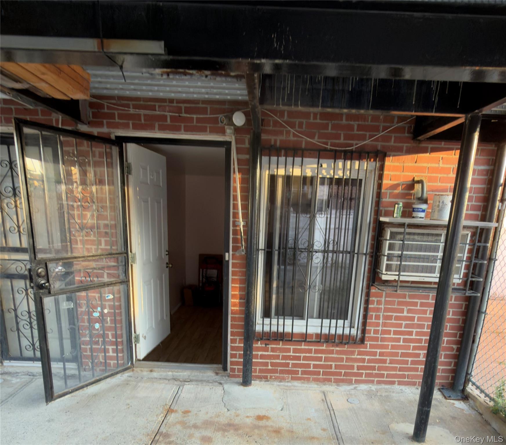 15307 77th Road Property Photo 1