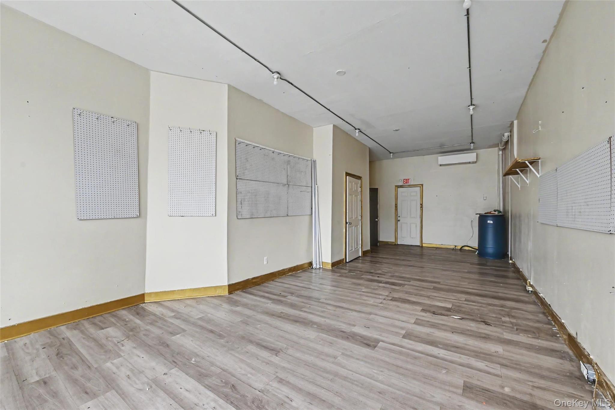 164 Broadway Property Photo 5