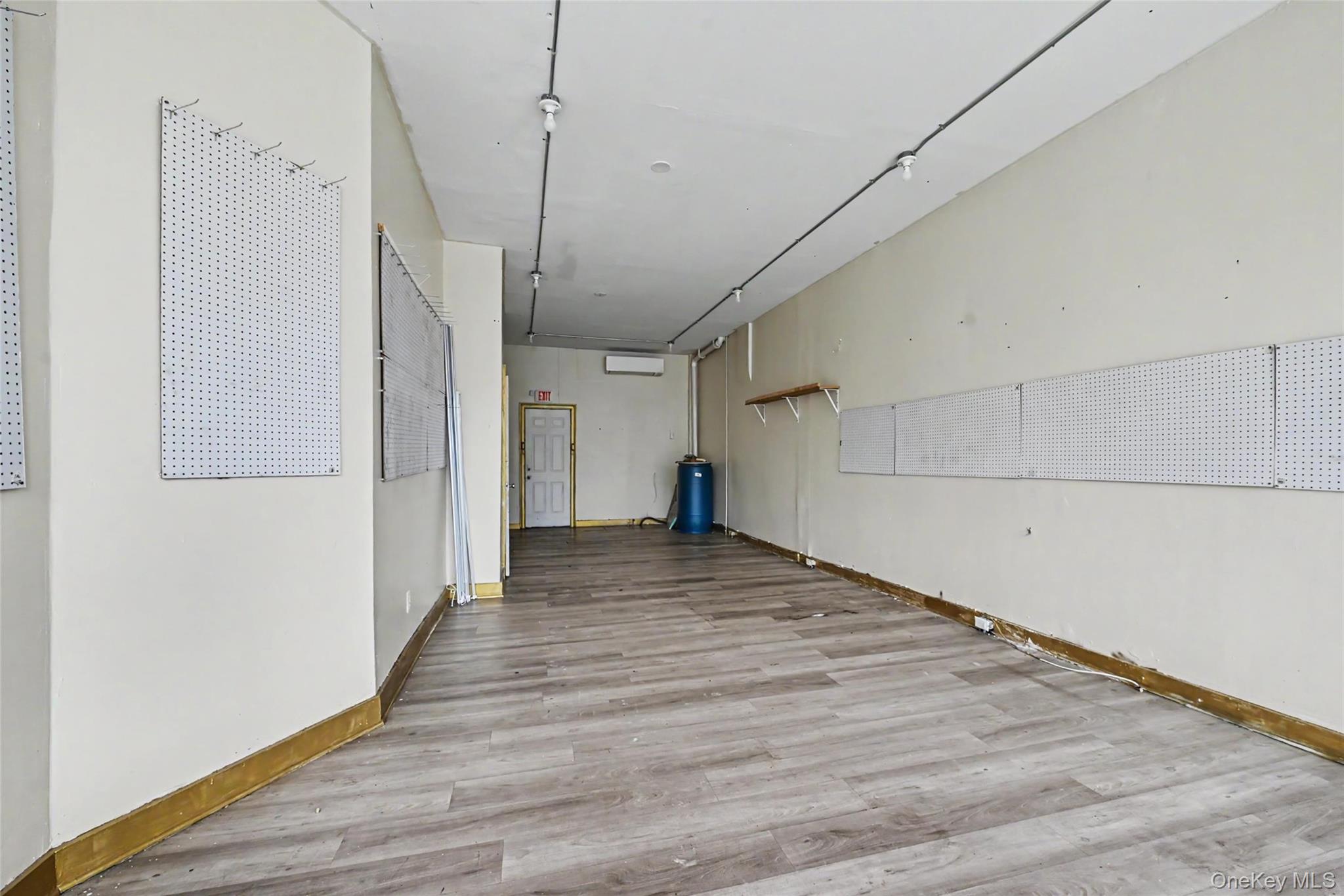 164 Broadway Property Photo 6