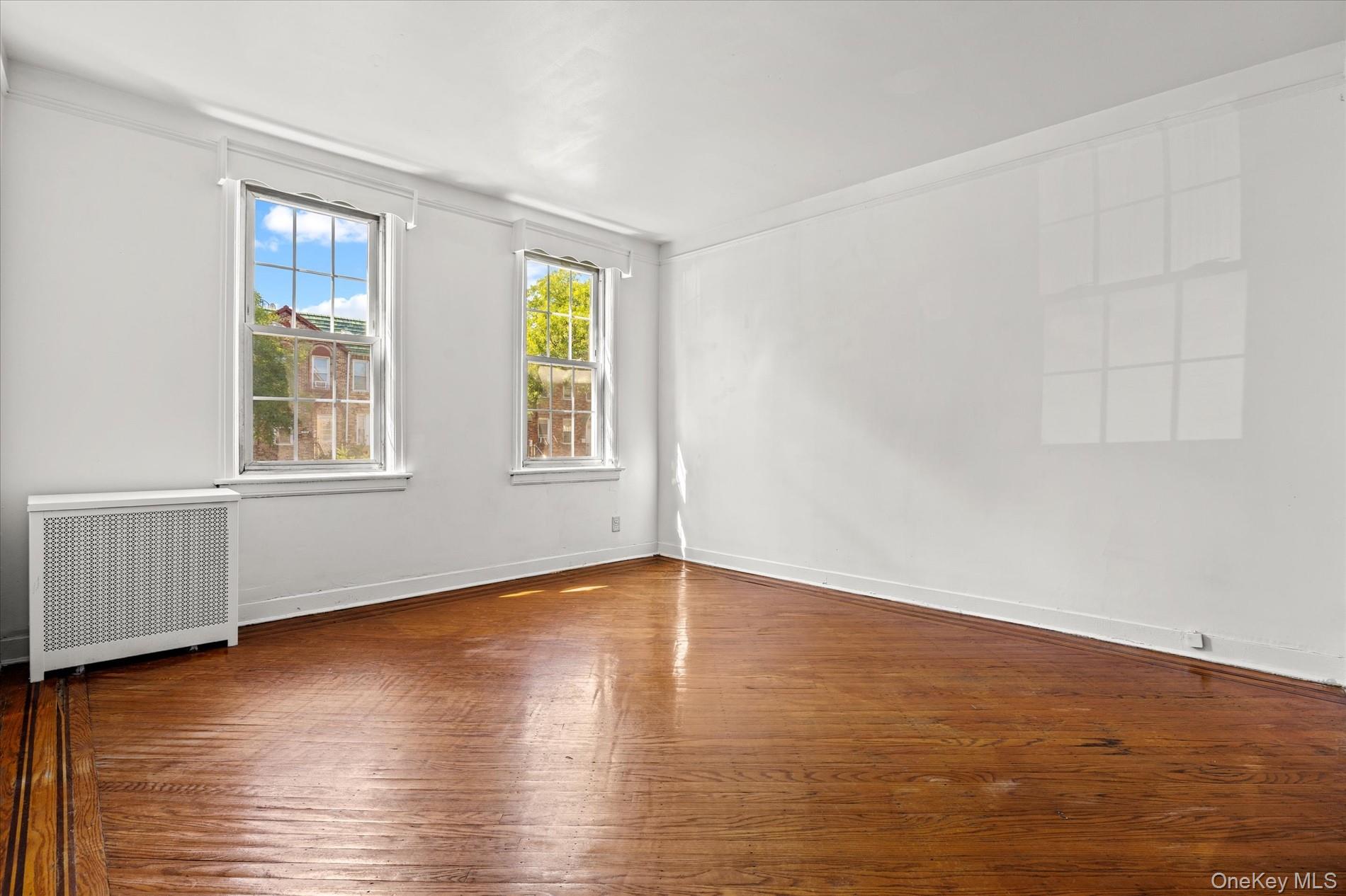 1441 Troy Avenue Property Photo 4