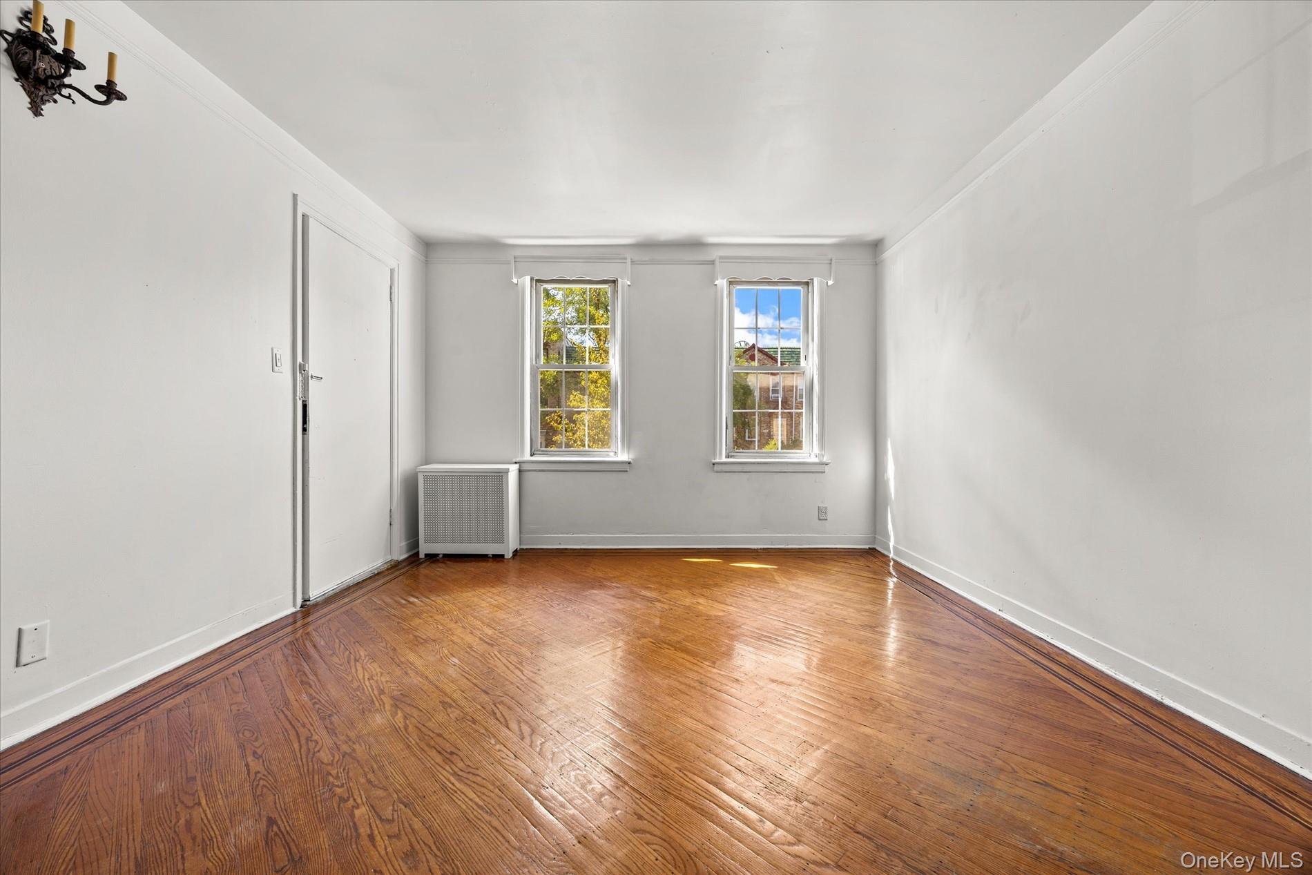 1441 Troy Avenue Property Photo 5
