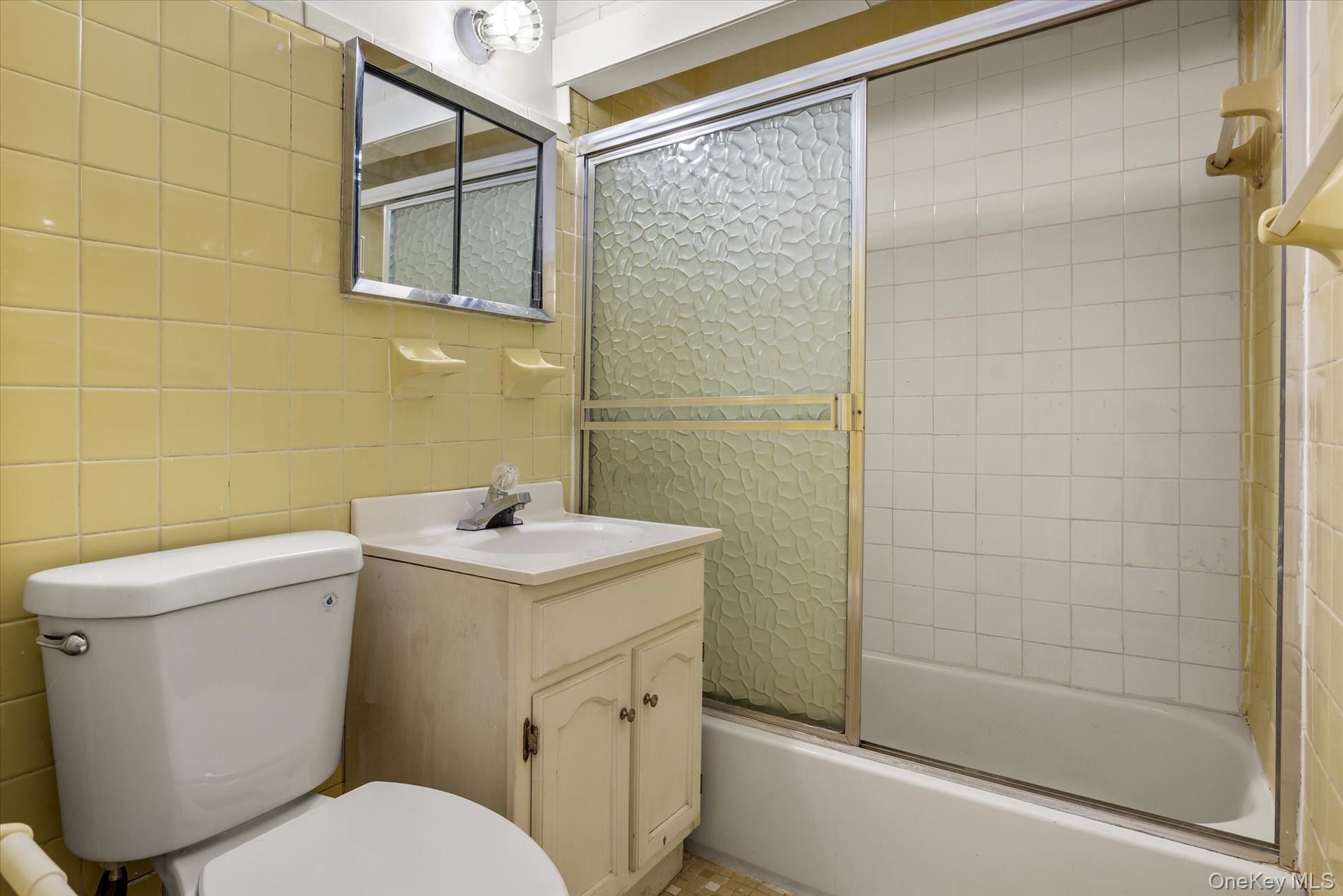 1441 Troy Avenue Property Photo 33