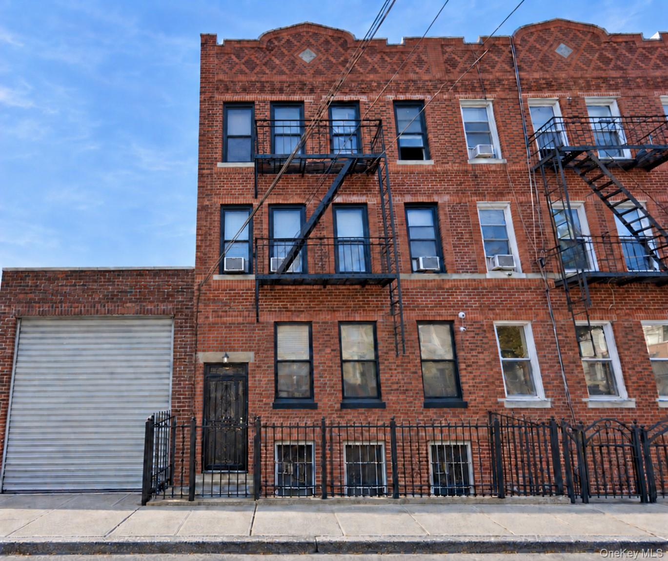 350 E 51st Street Property Photo 1
