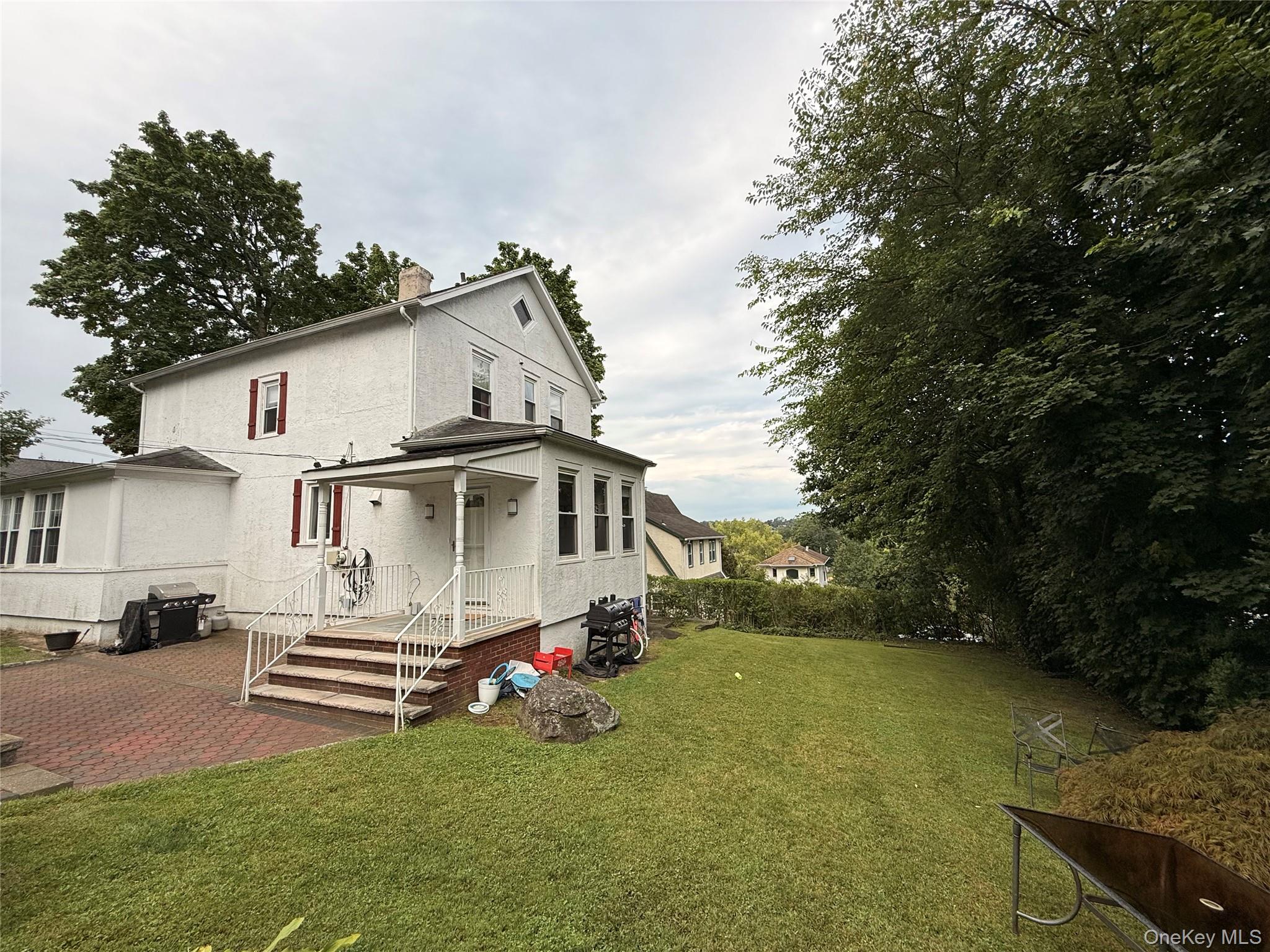 179 Woodruff Avenue Property Photo 4