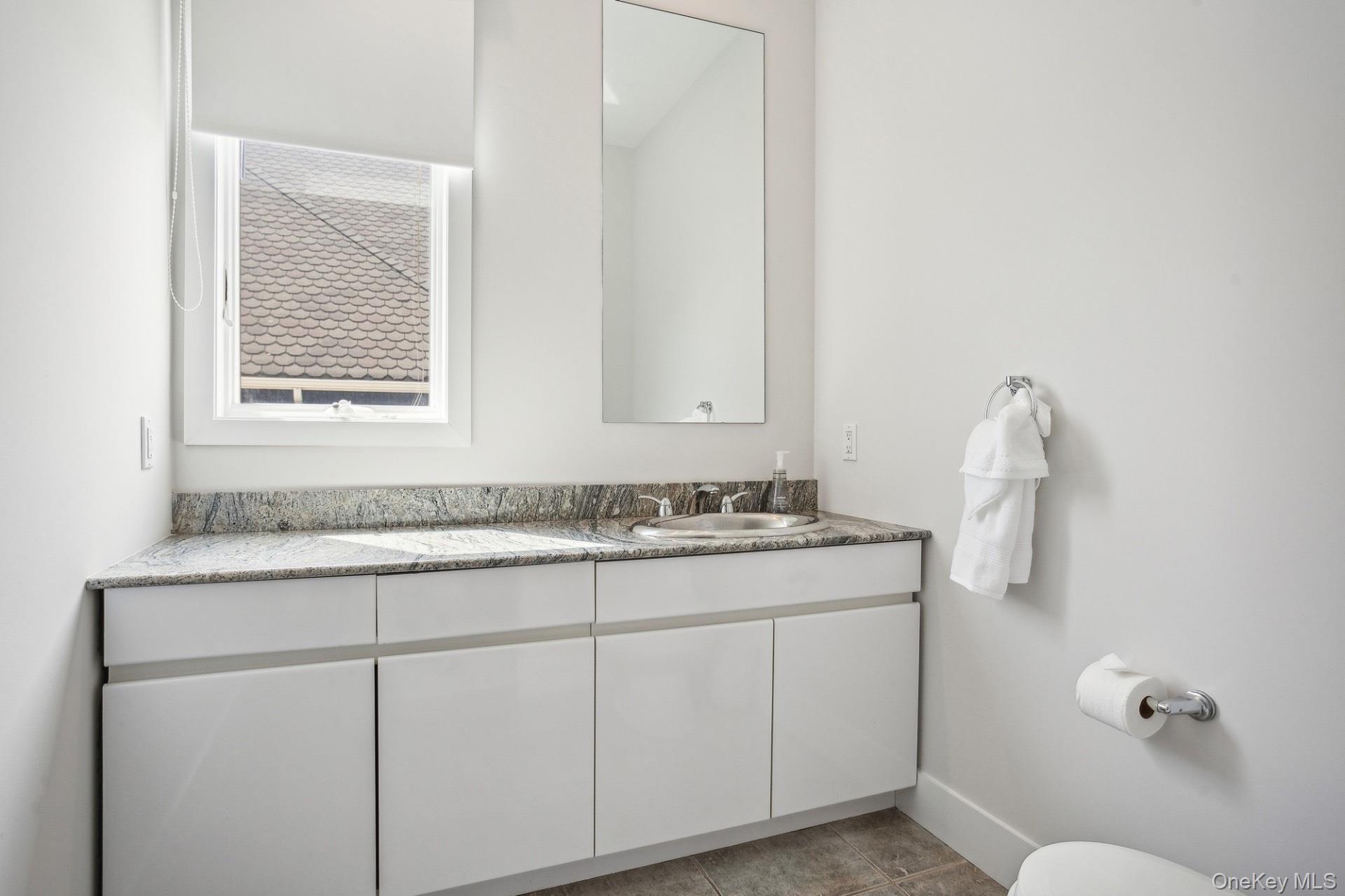 681 Dune Road Property Photo 10