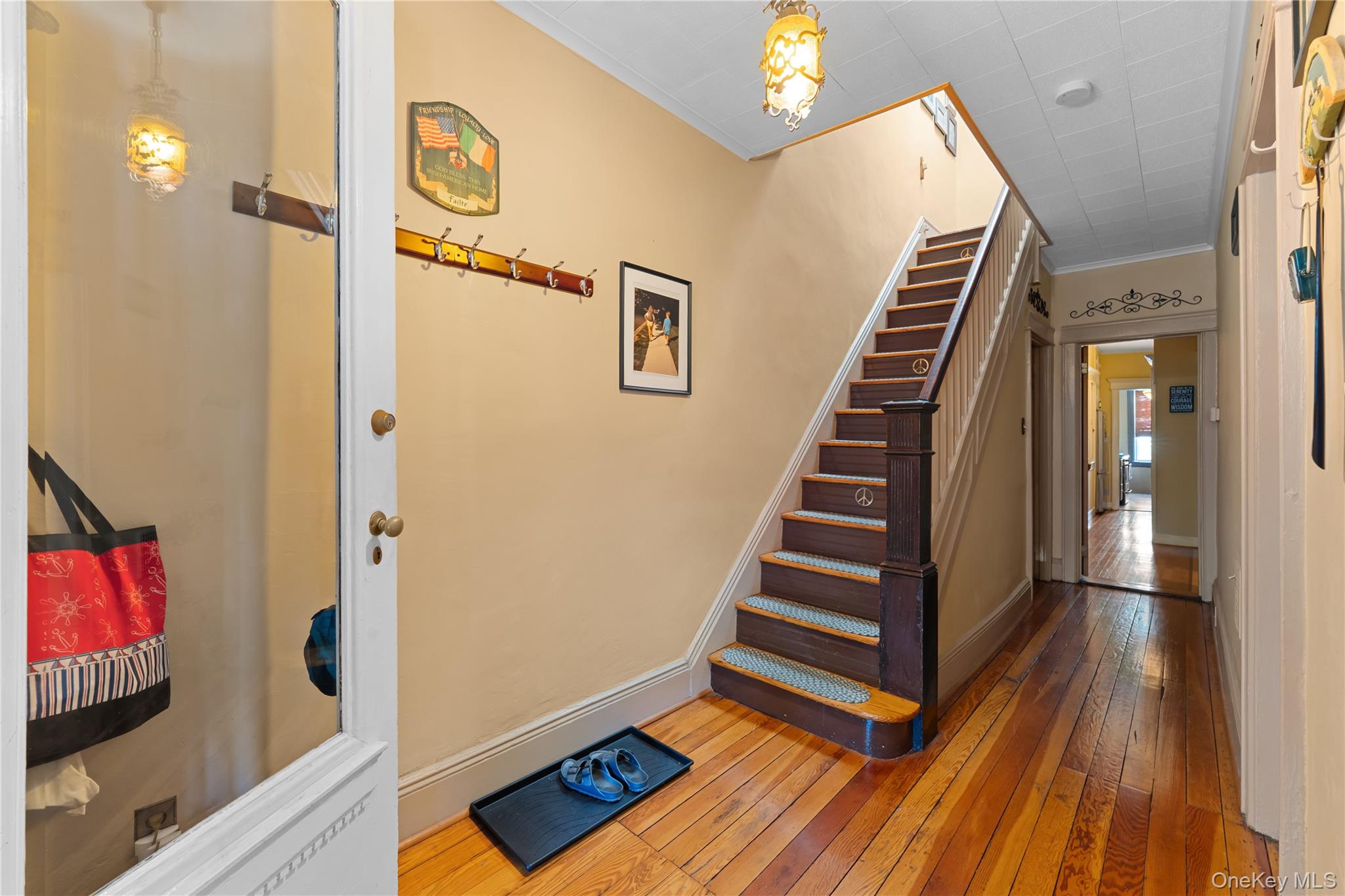71-15 68th Street Property Photo 3
