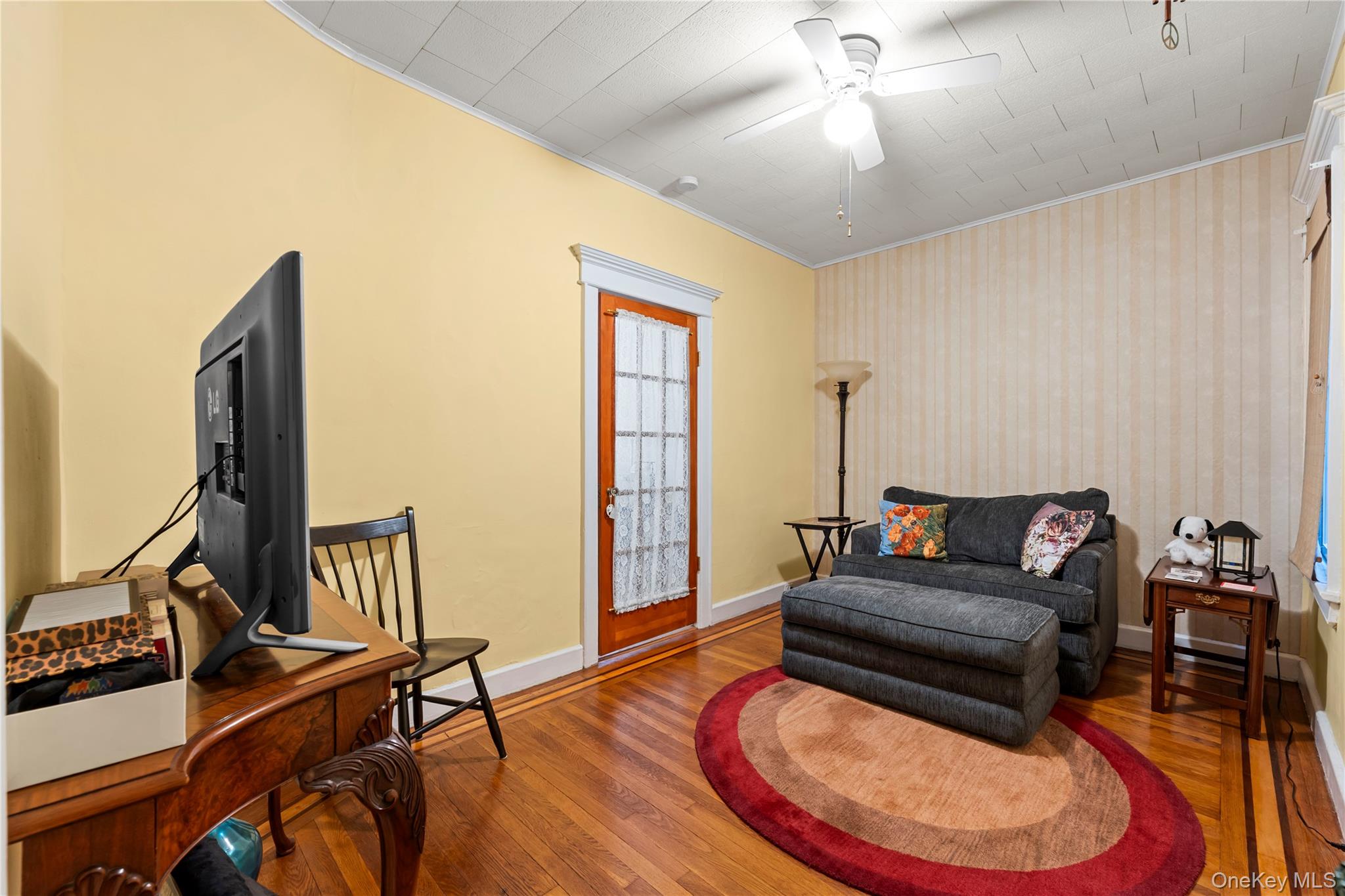 71-15 68th Street Property Photo 15