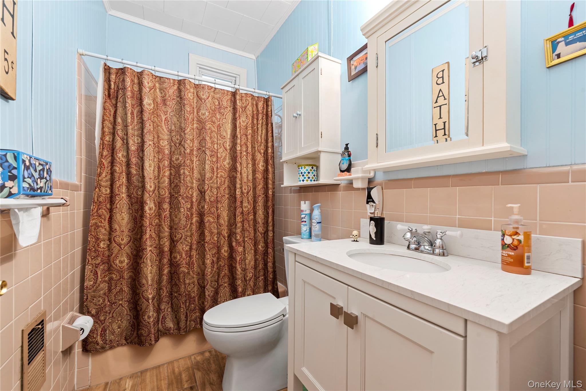 71-15 68th Street Property Photo 19