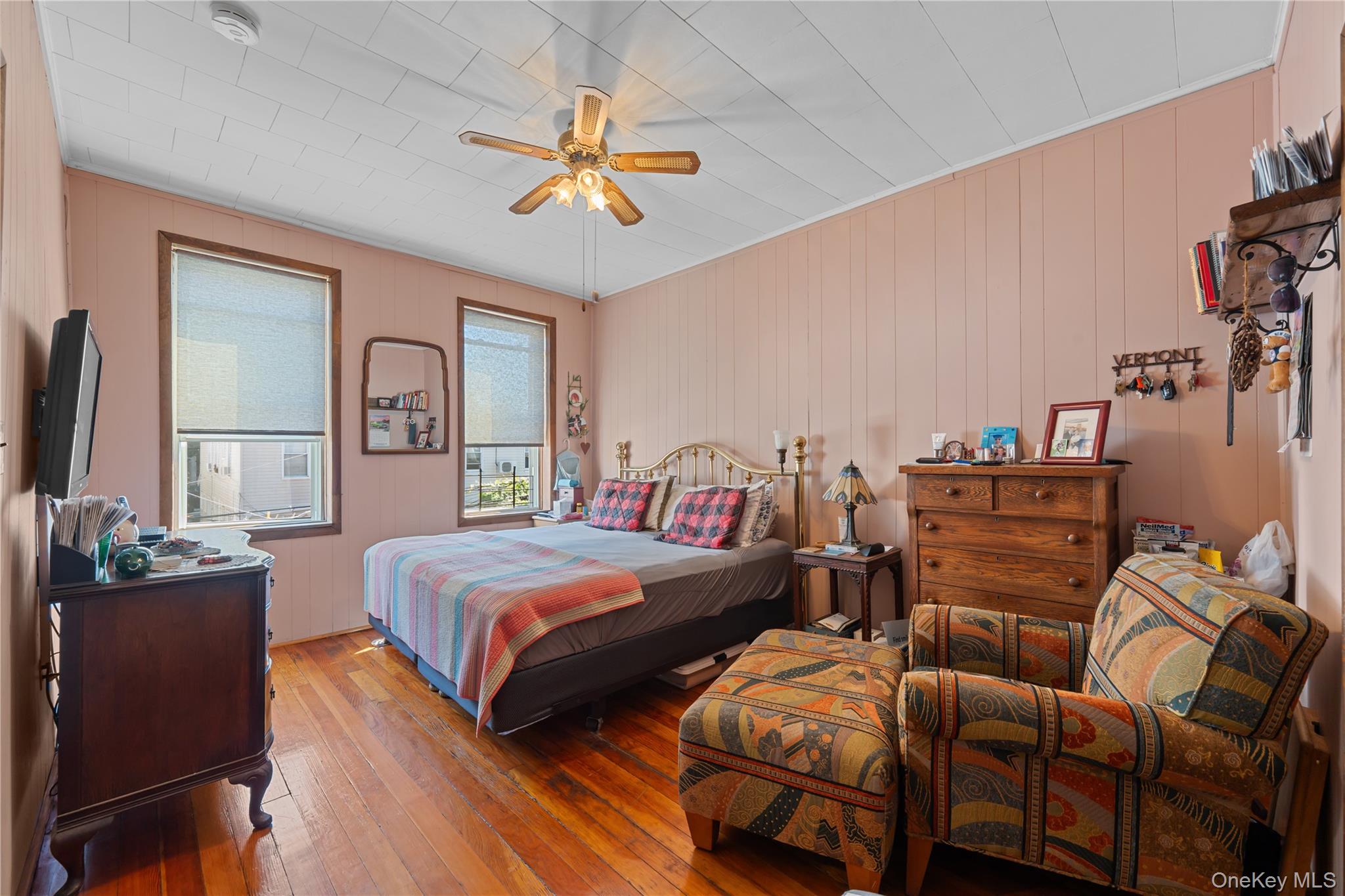 71-15 68th Street Property Photo 31