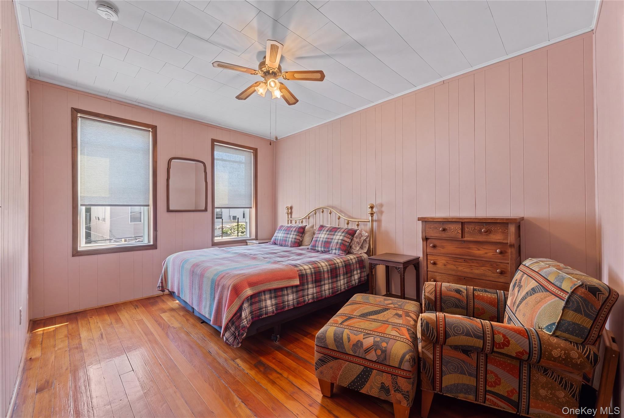 71-15 68th Street Property Photo 32